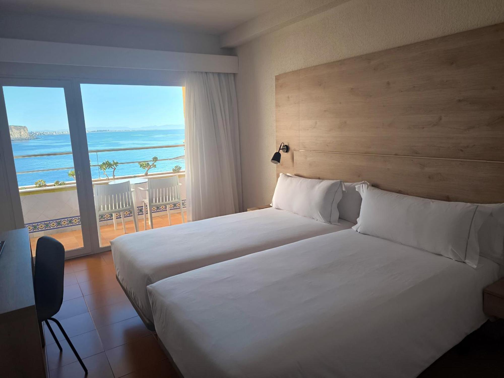 Deluxe Twin Room with Sea View,1666637939:JPEG