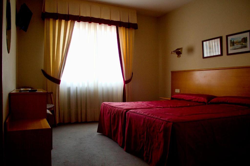 Double Room,16428083:JPEG