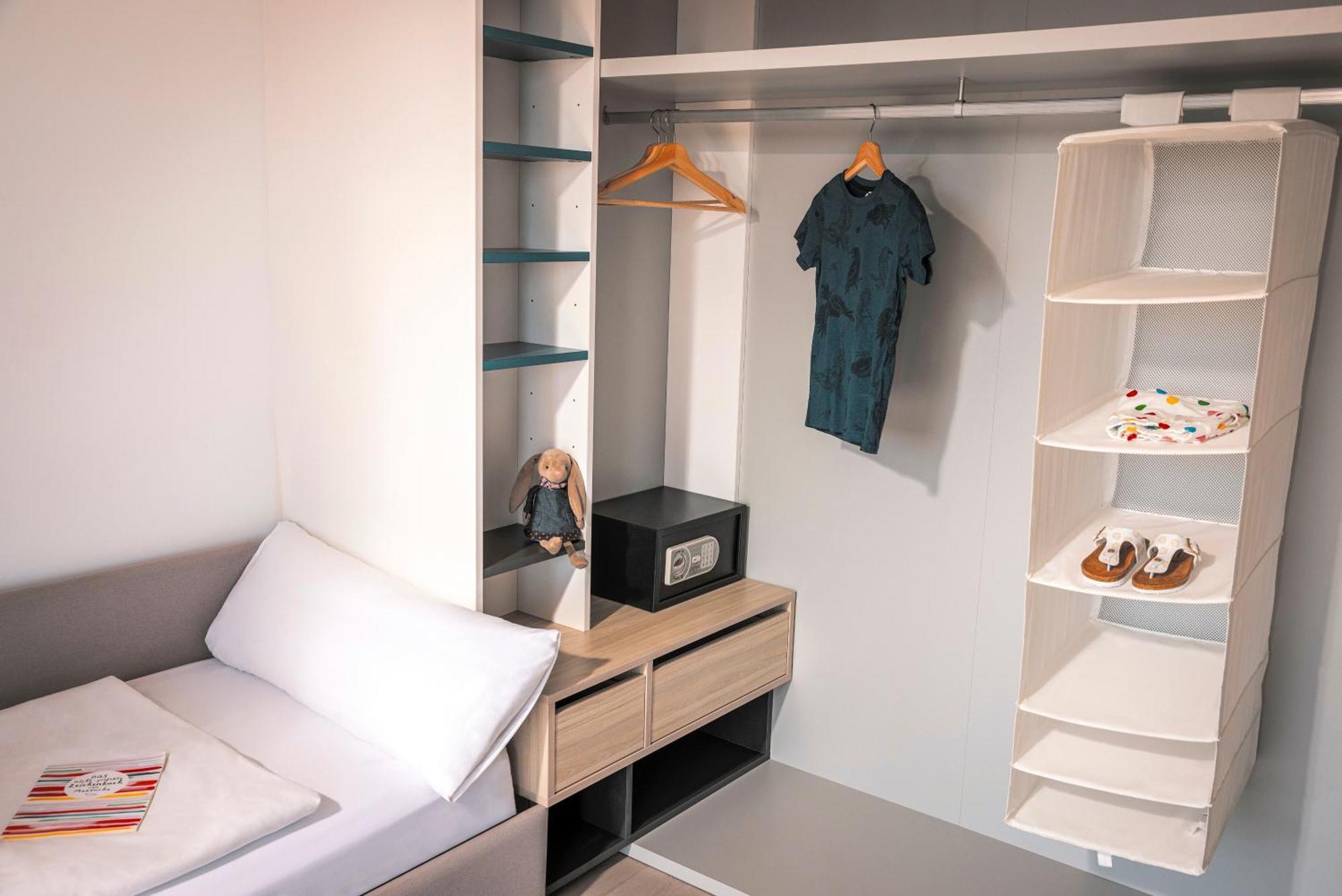 Apartamento com Vista Piscina (3 Adultos)