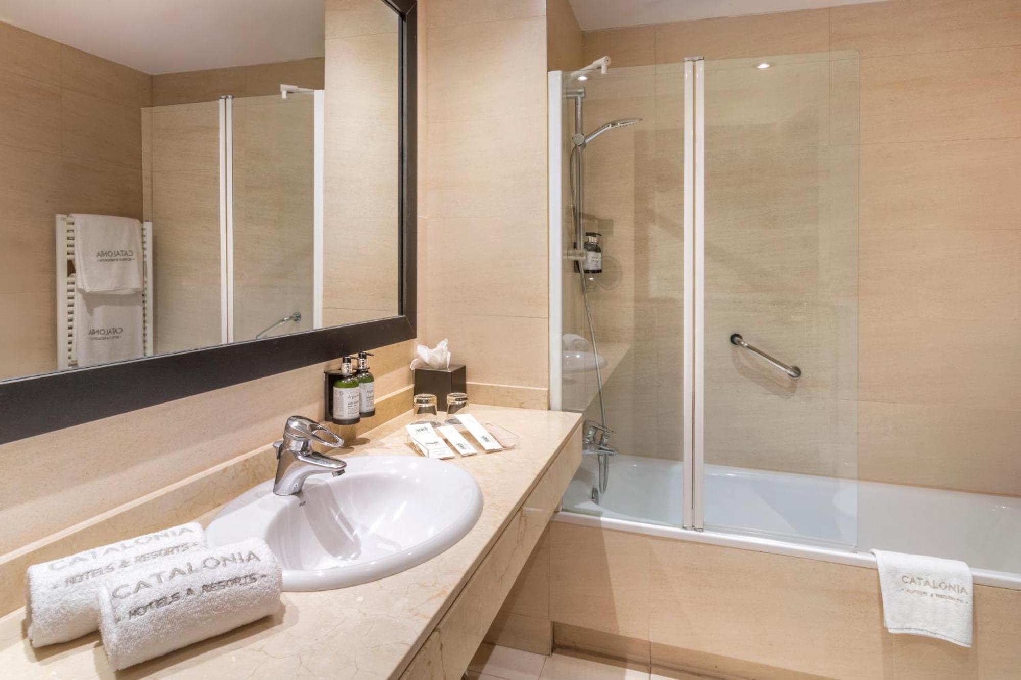 Superior Double Room,1642307536:JPEG