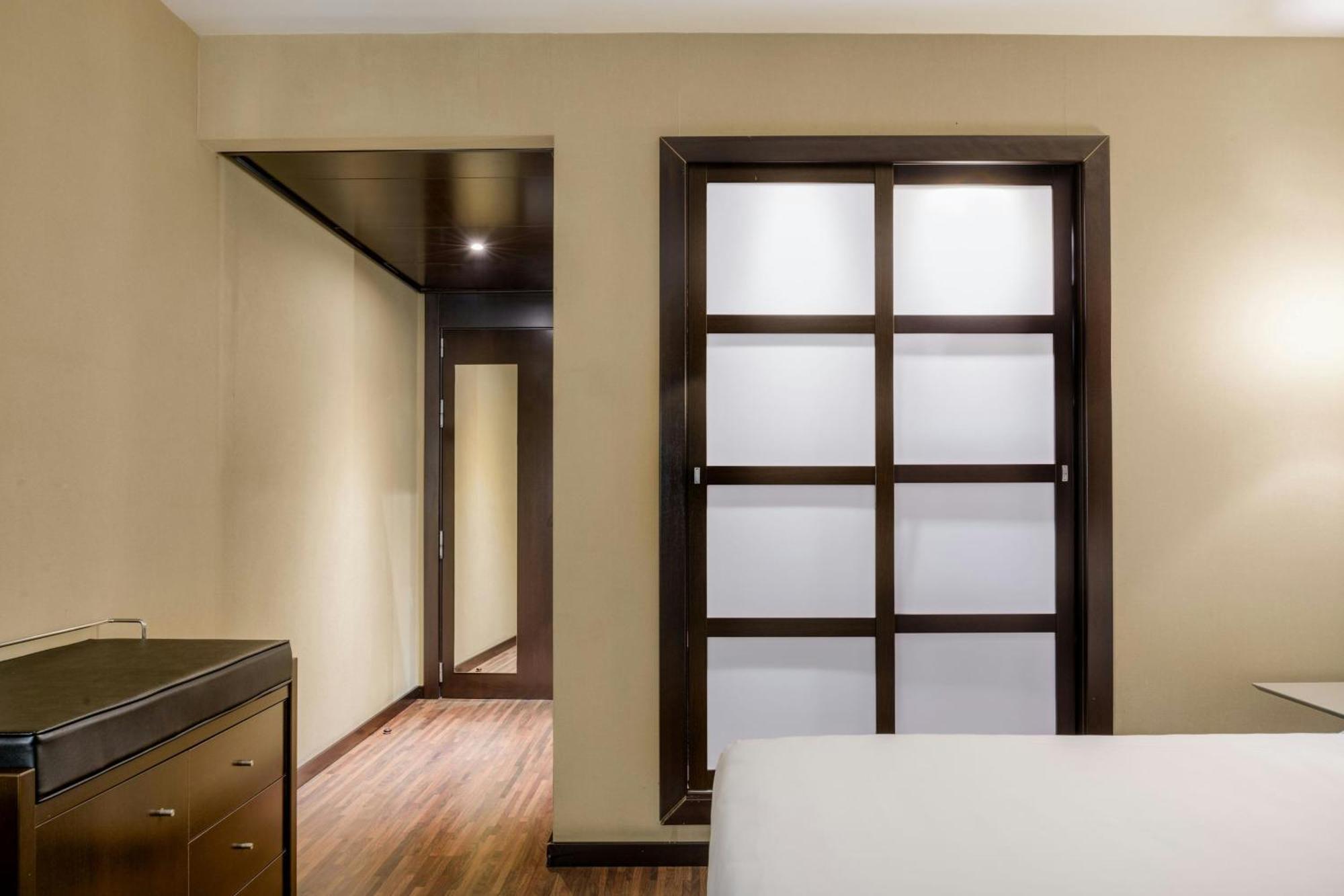Standard Queen Guest room 1 Queen,1643137298:JPEG