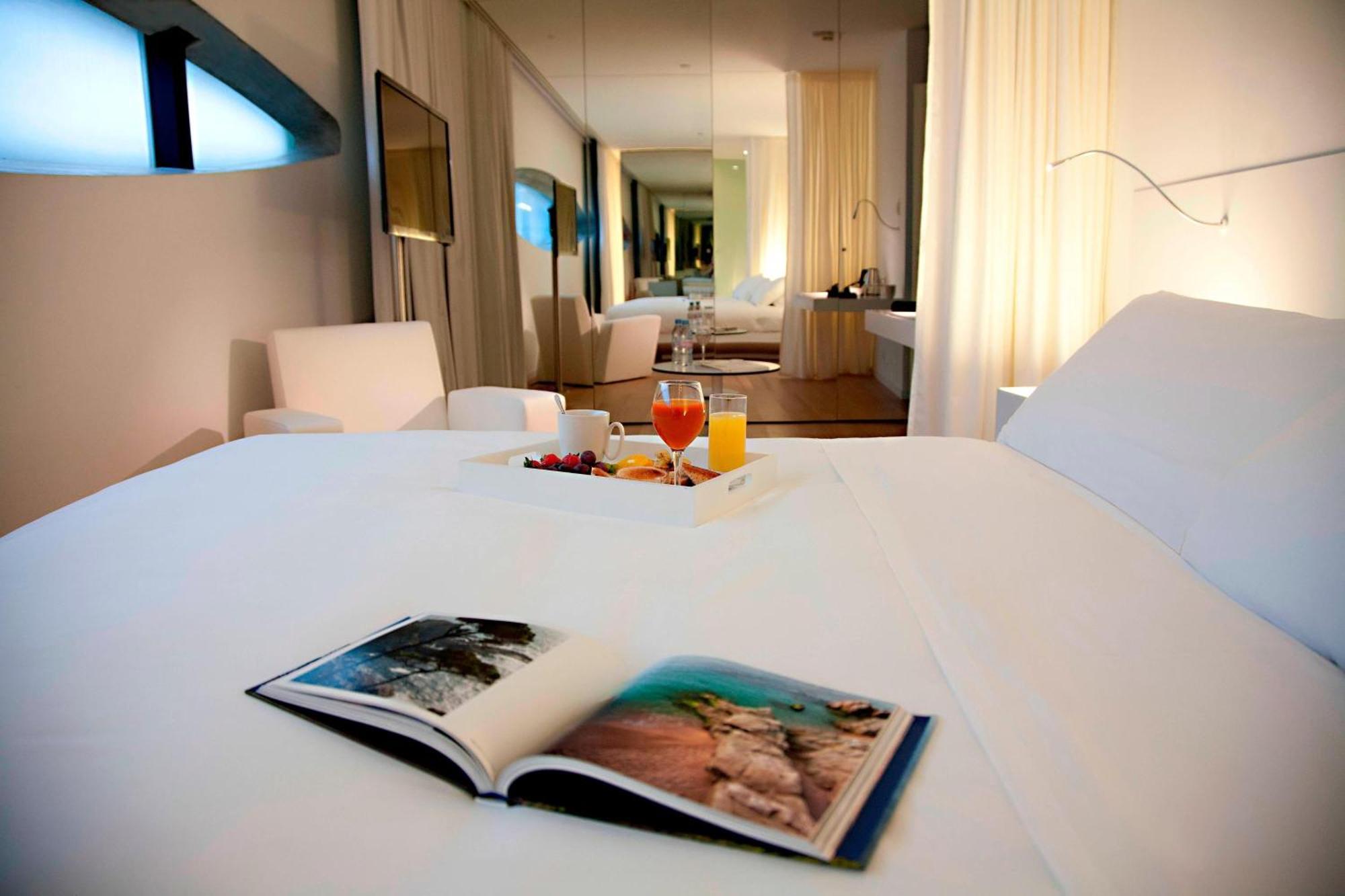 Junior King Suite with City View,1643169310:JPEG