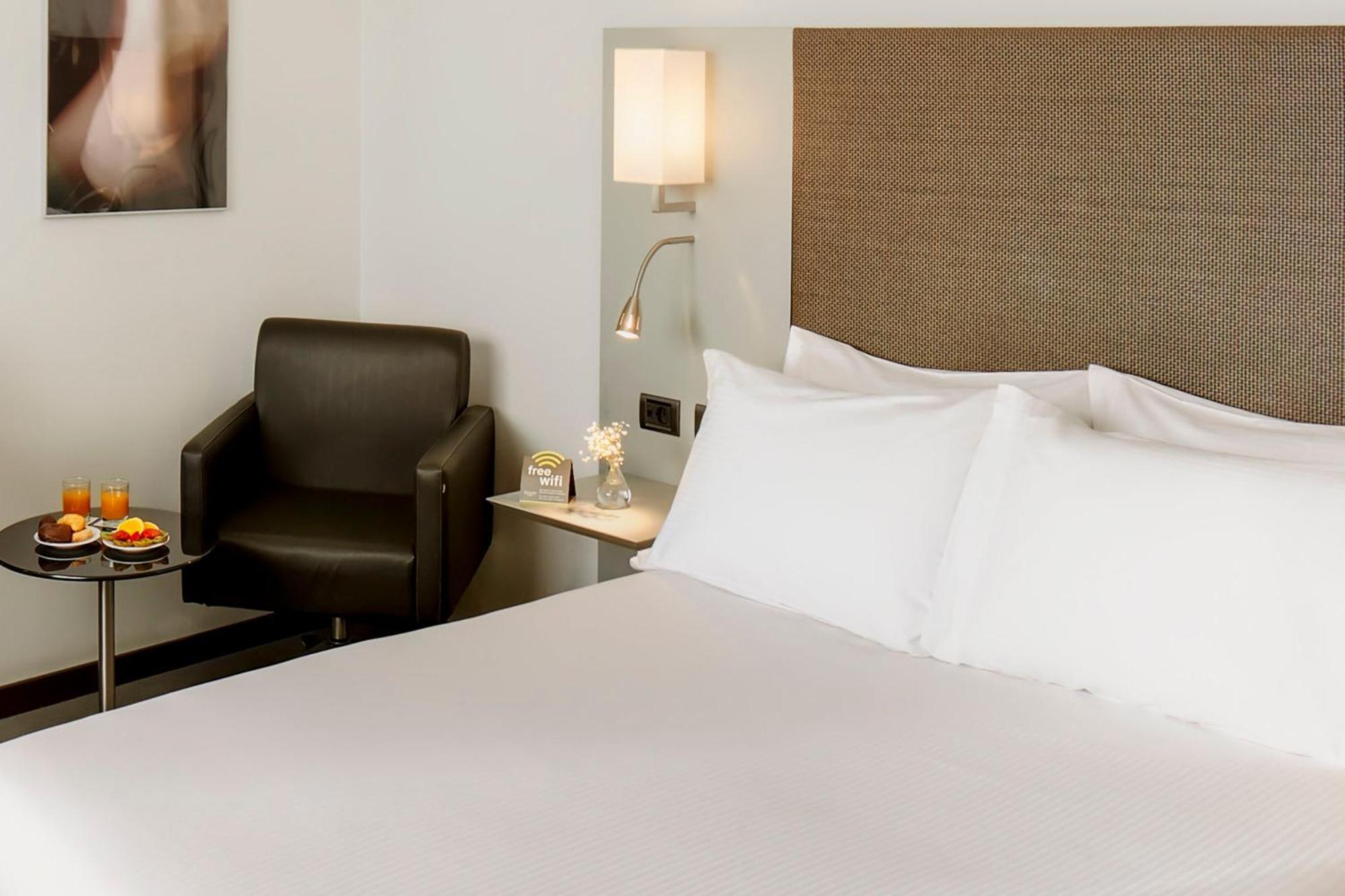 Double Room,1646331415:JPEG