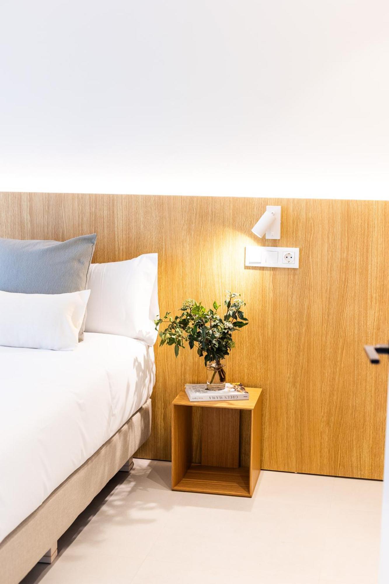 One-Bedroom Apartment Garden