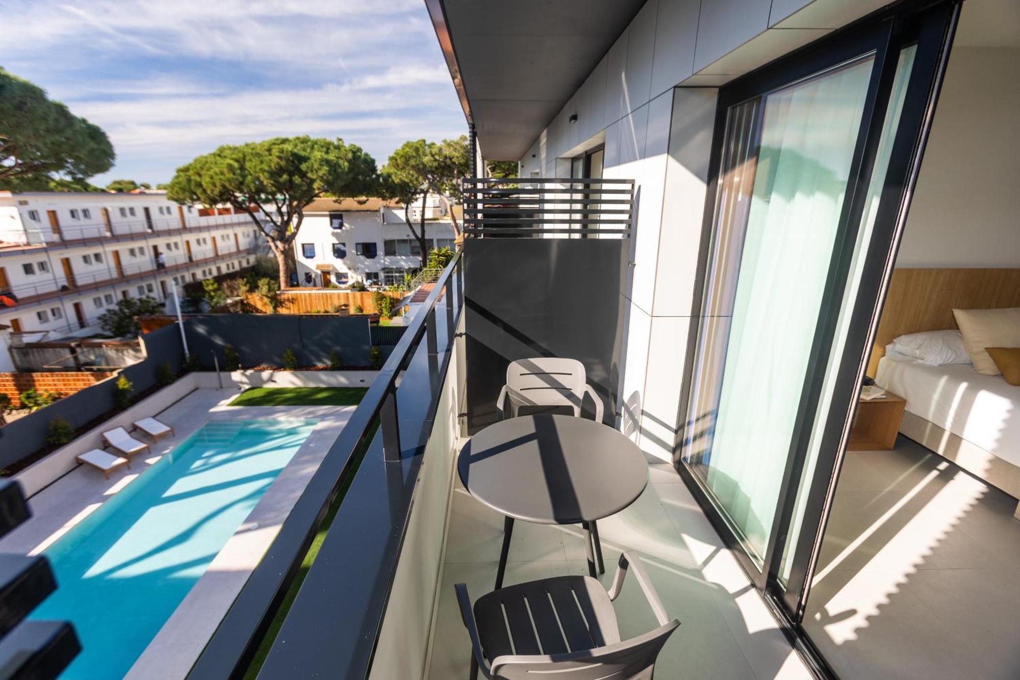 Studio Balcony