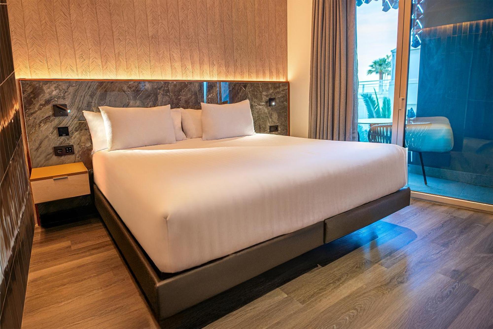 Deluxe Kamer met Zijdelings Uitzicht op Zee