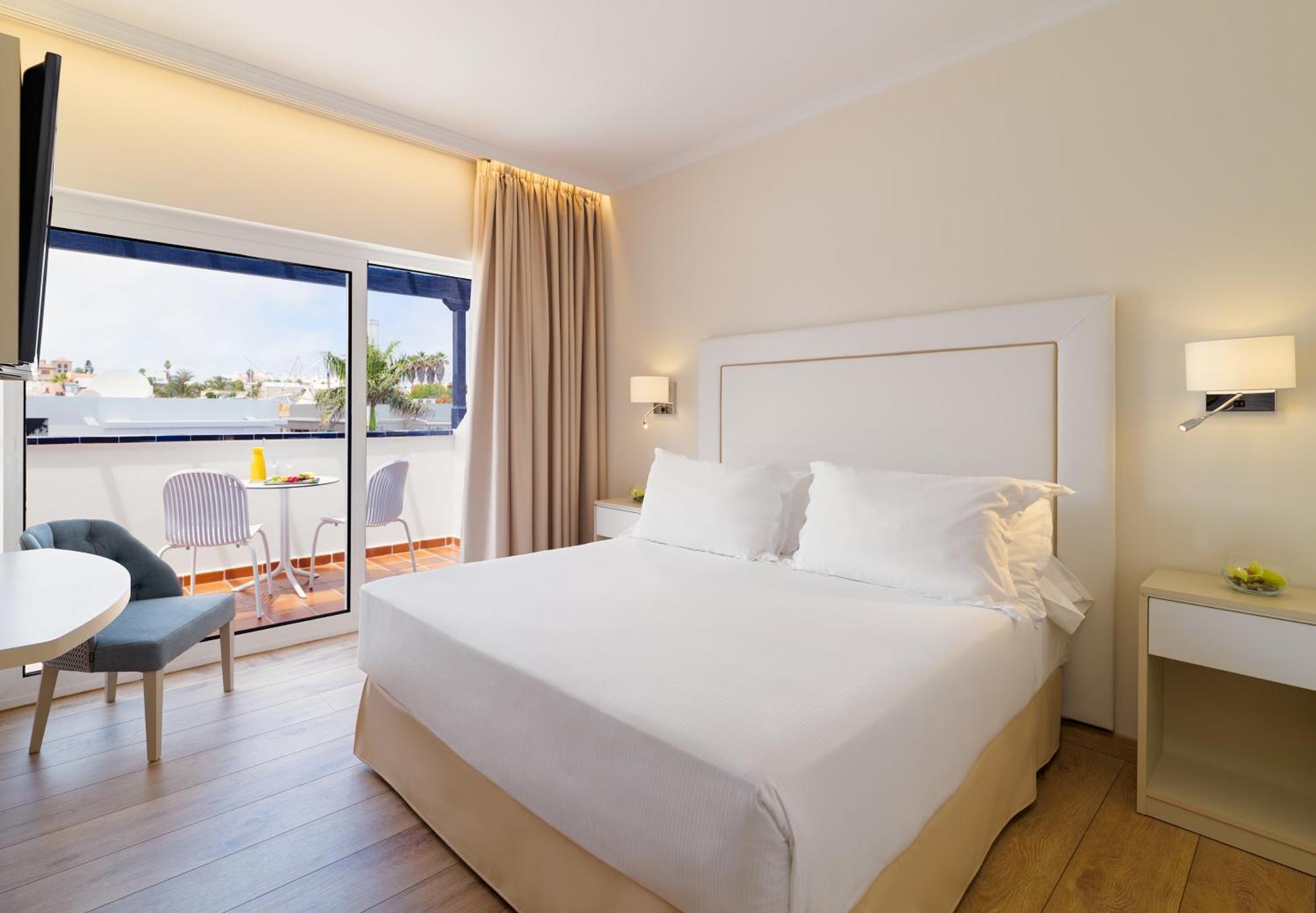 Standard Double Room (2 Adults),1739382347:JPEG