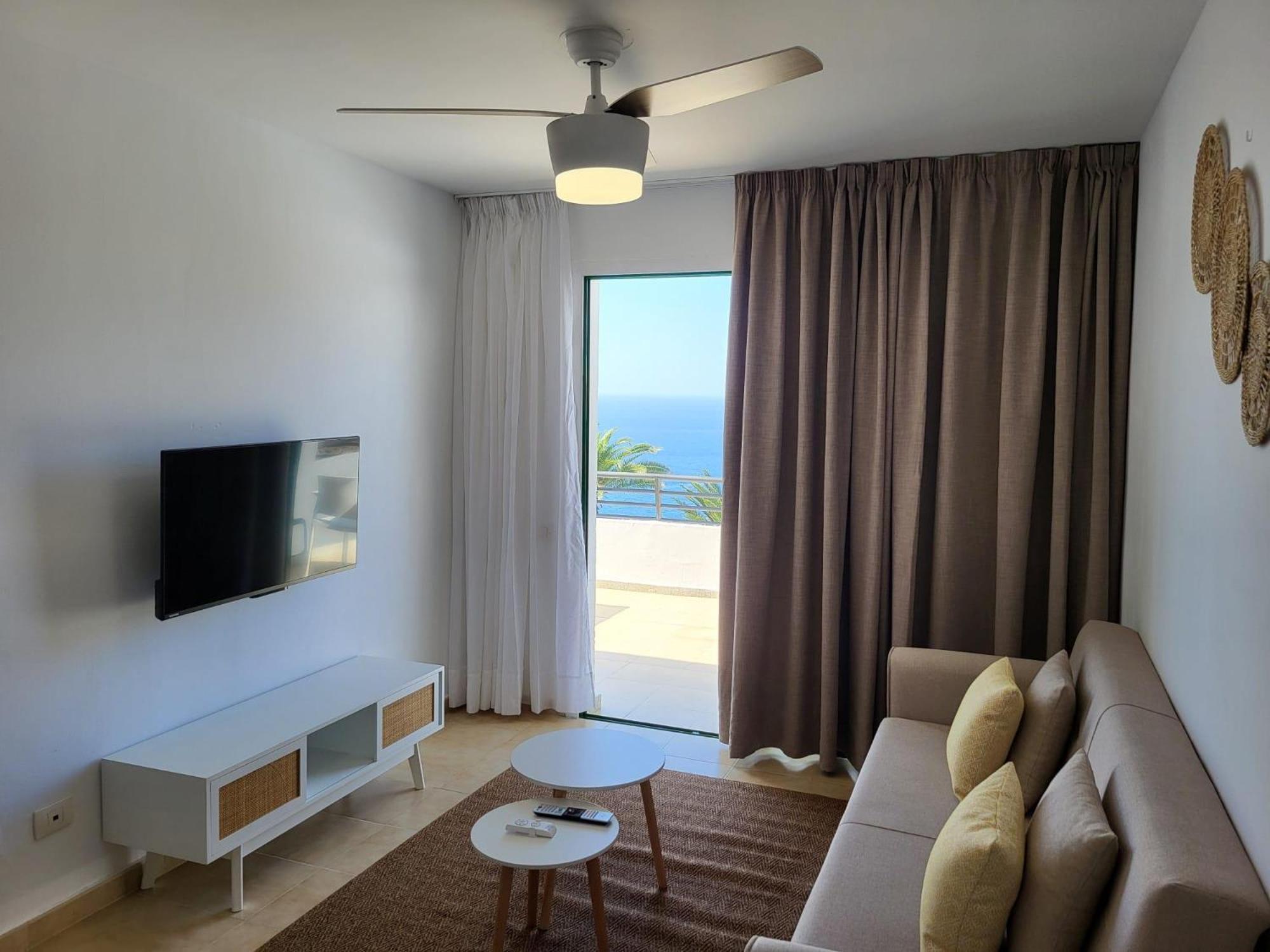 Double Room with Balcony and Sea View