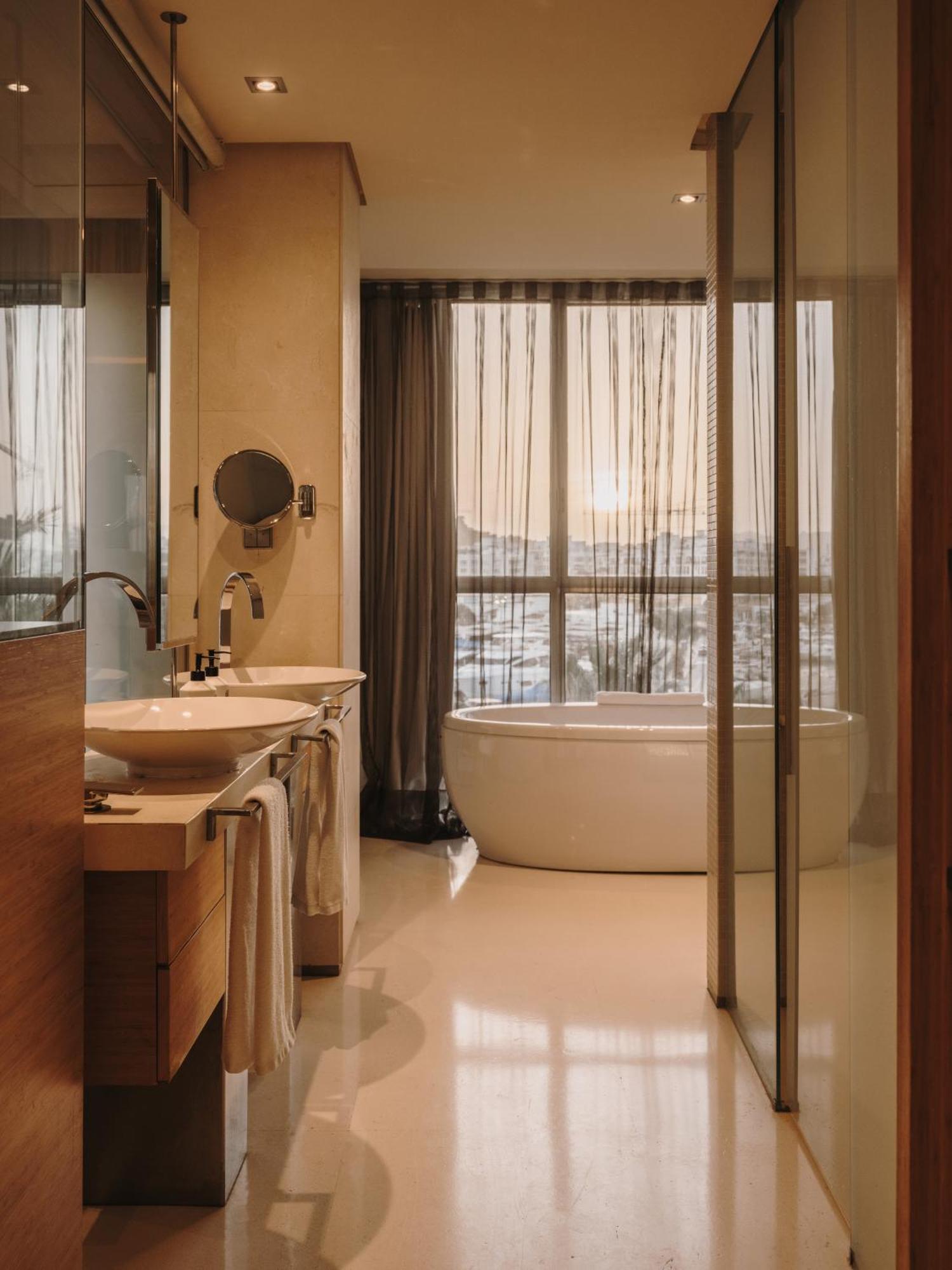 Grand Corner Suite with Large Terrace, Sea View, Exterior Bathtub & SPA access,1742619511:JPEG