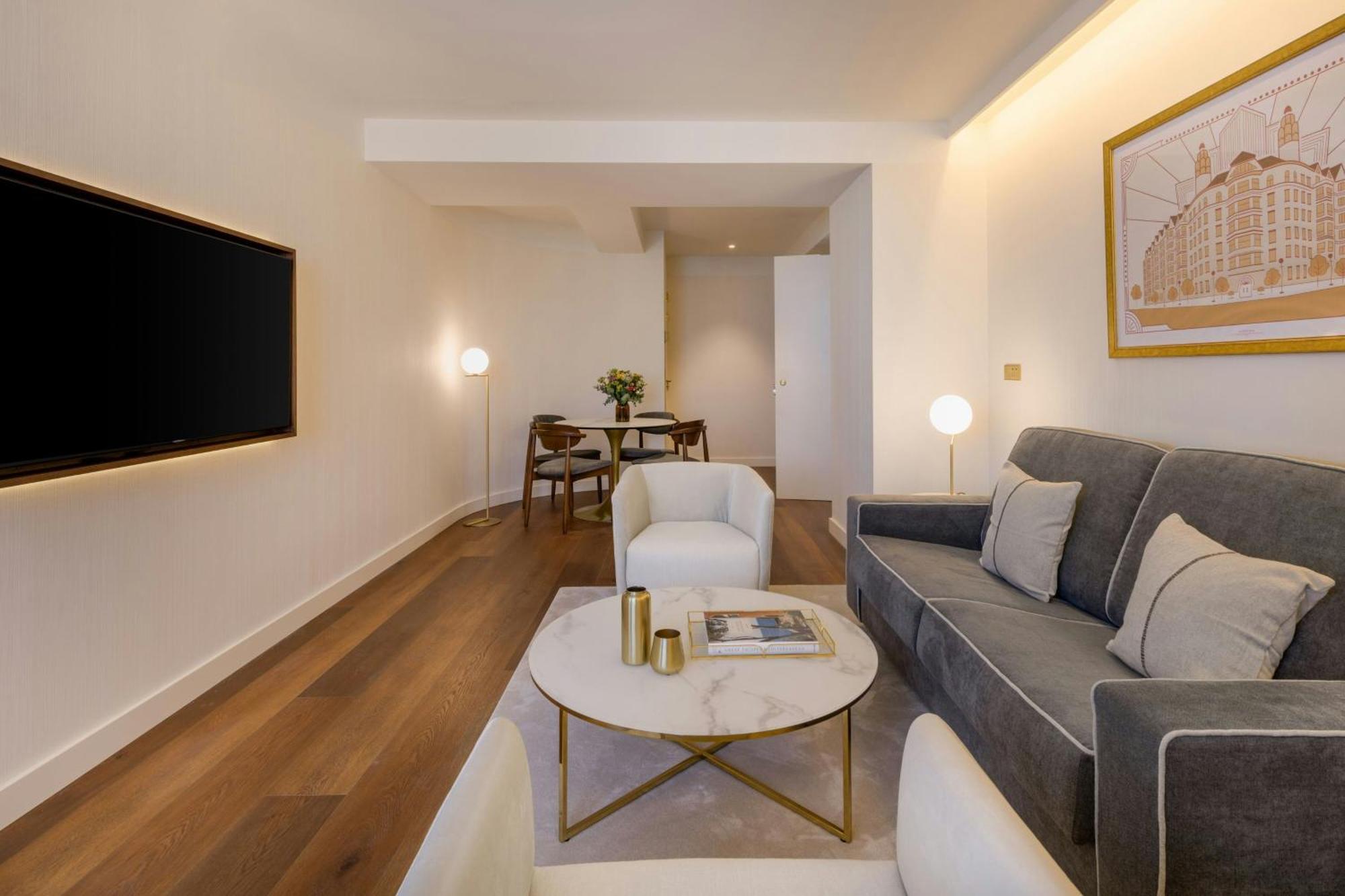 Centenari King Suite City View
