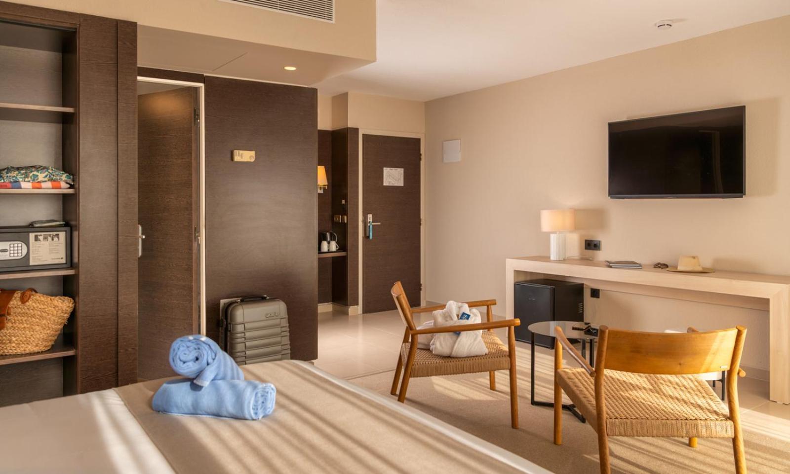 Junior Suite Double (1 or 2 beds),1666638999:JPEG