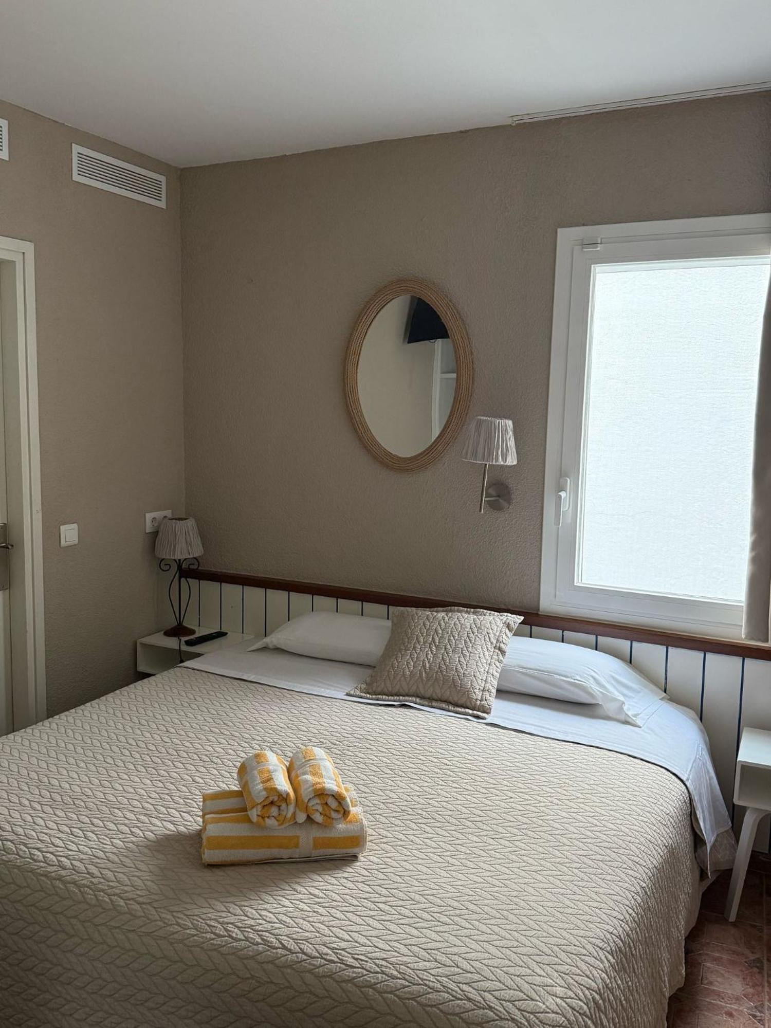 Twin Room with Shower,1666651384:JPEG