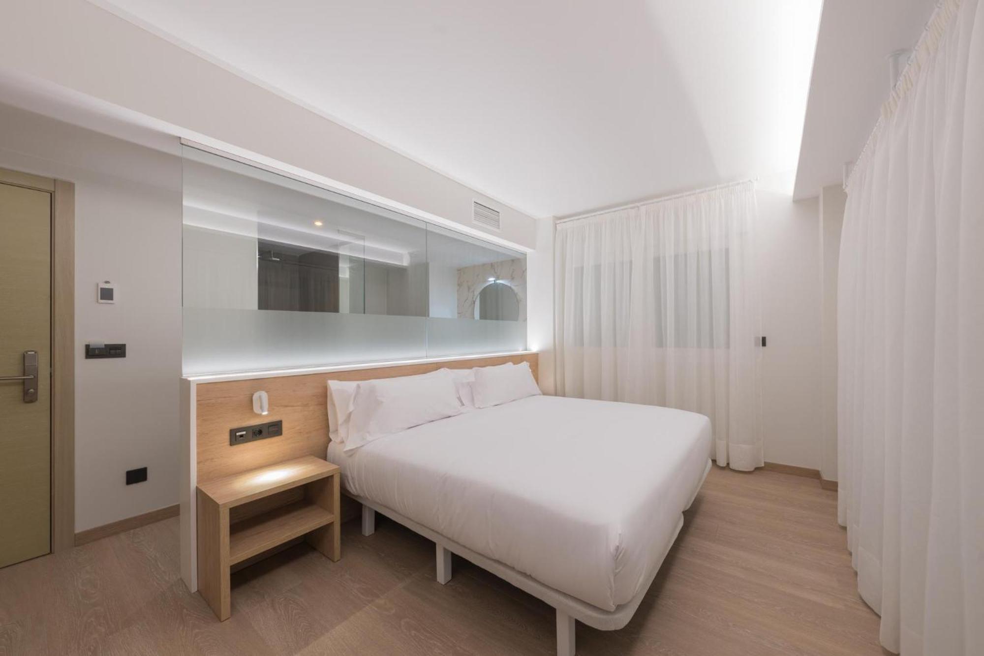 Double or Twin Room Terrace,1666761885:JPEG