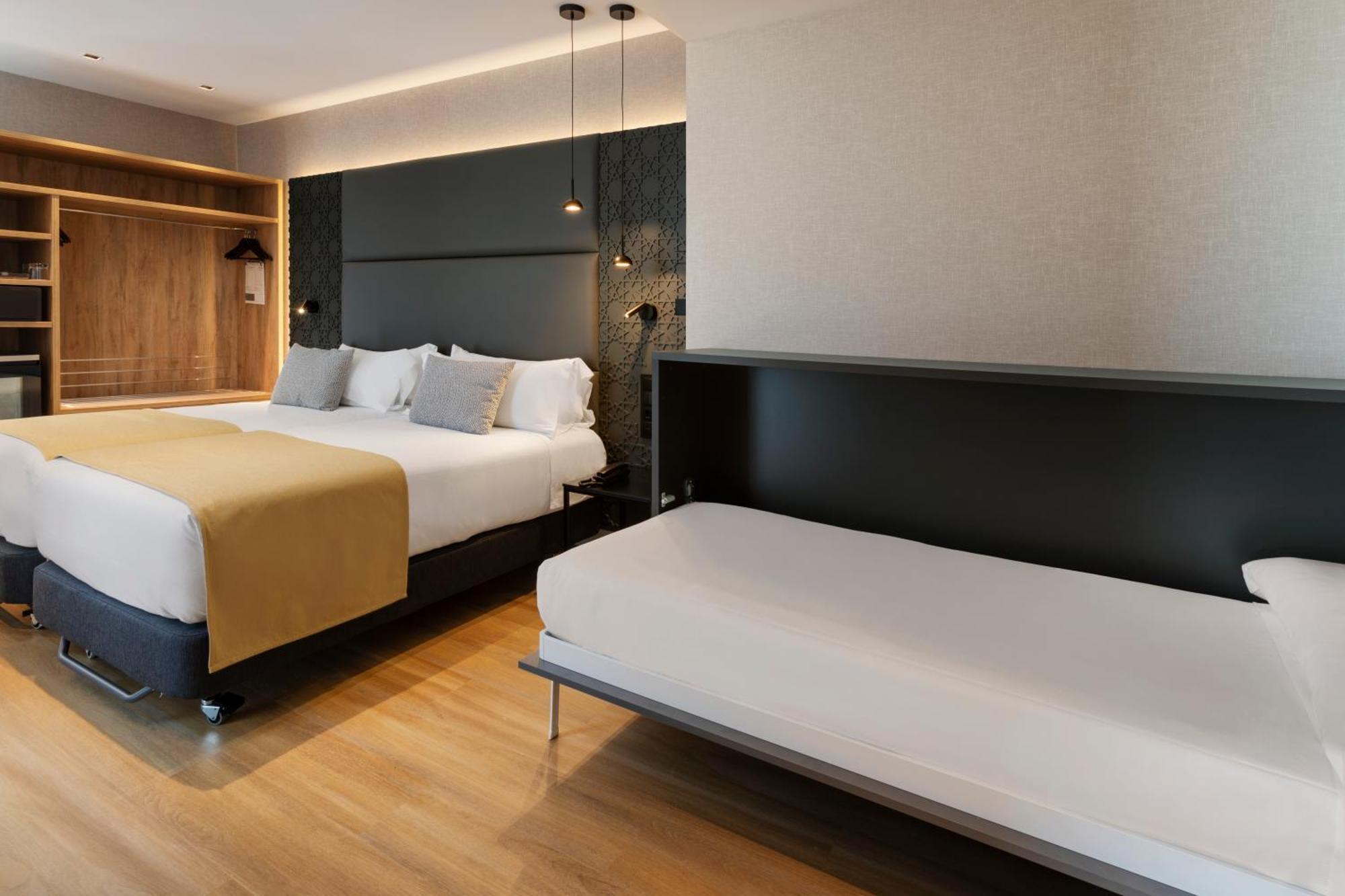 Triple Room,1668045455:JPEG