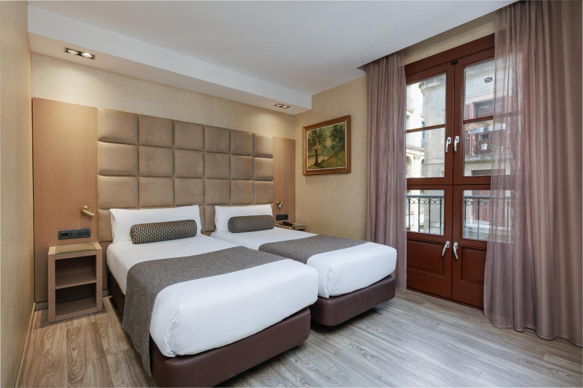 Double or Twin Room,1669814838:JPEG