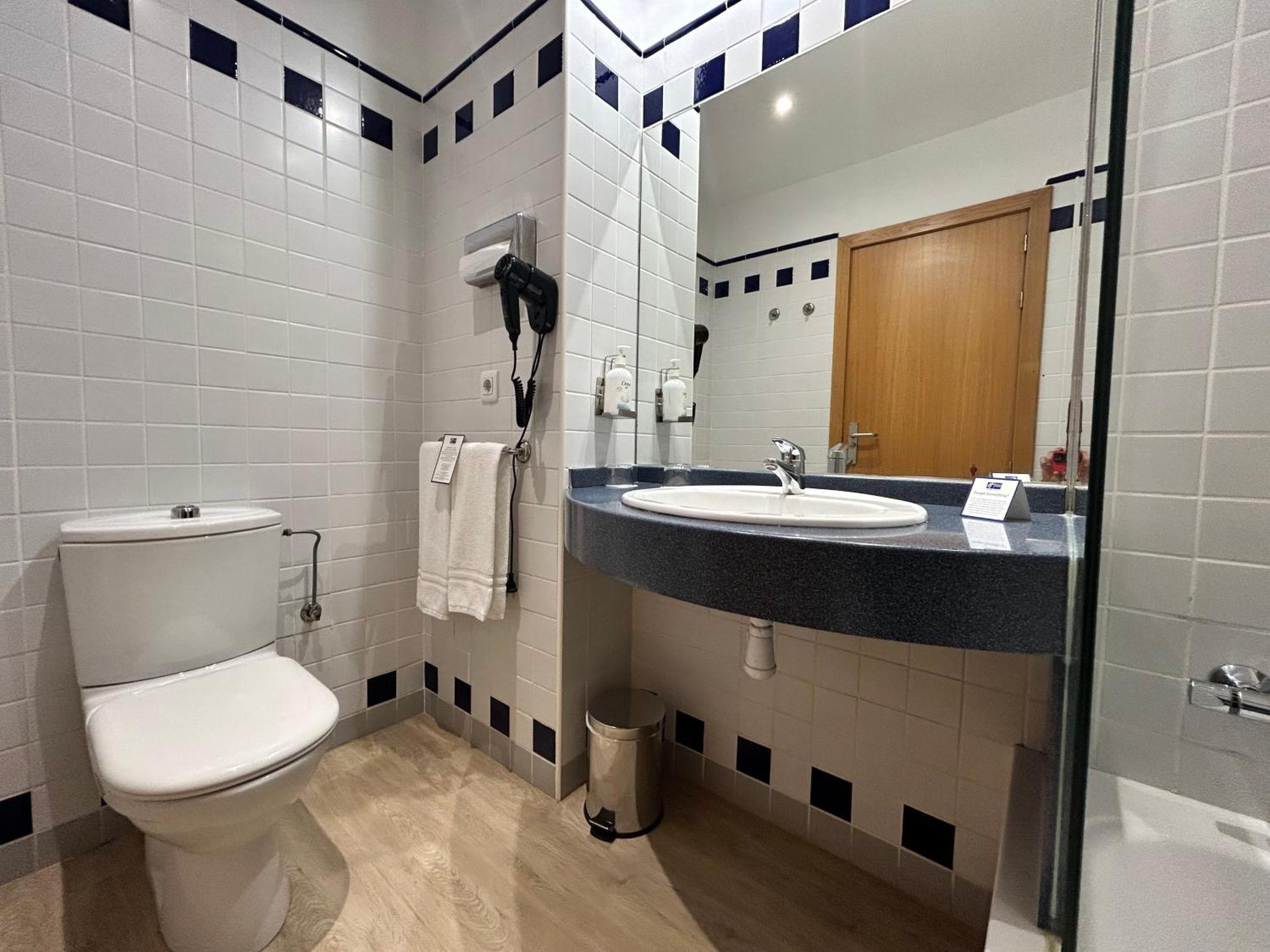 Standard Double Room with Sofa Bed,1672564336:JPEG