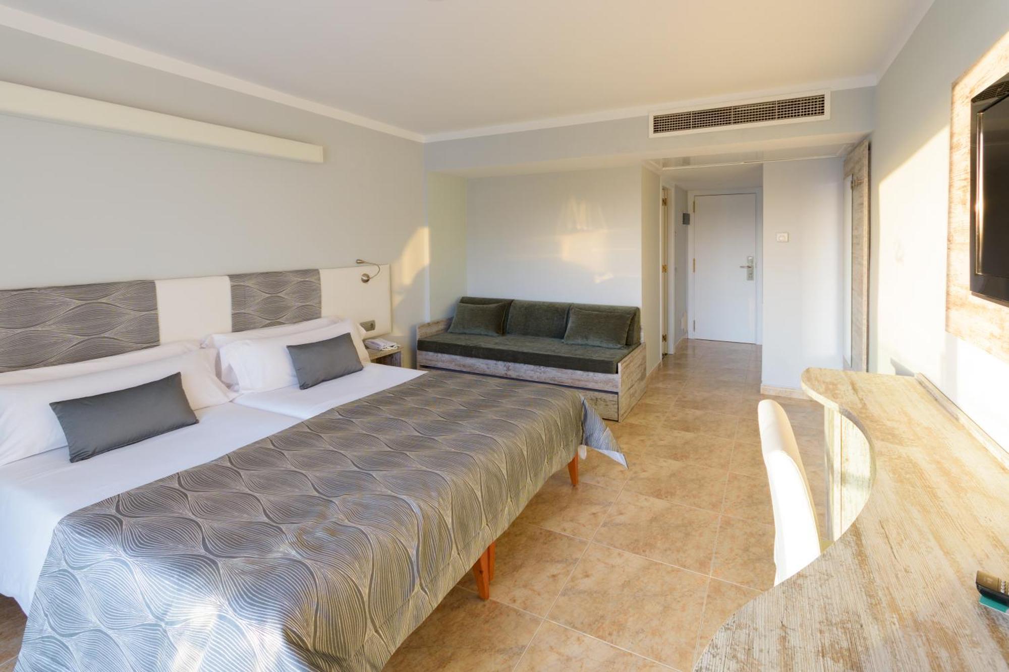 Quadruple Room Balcony
