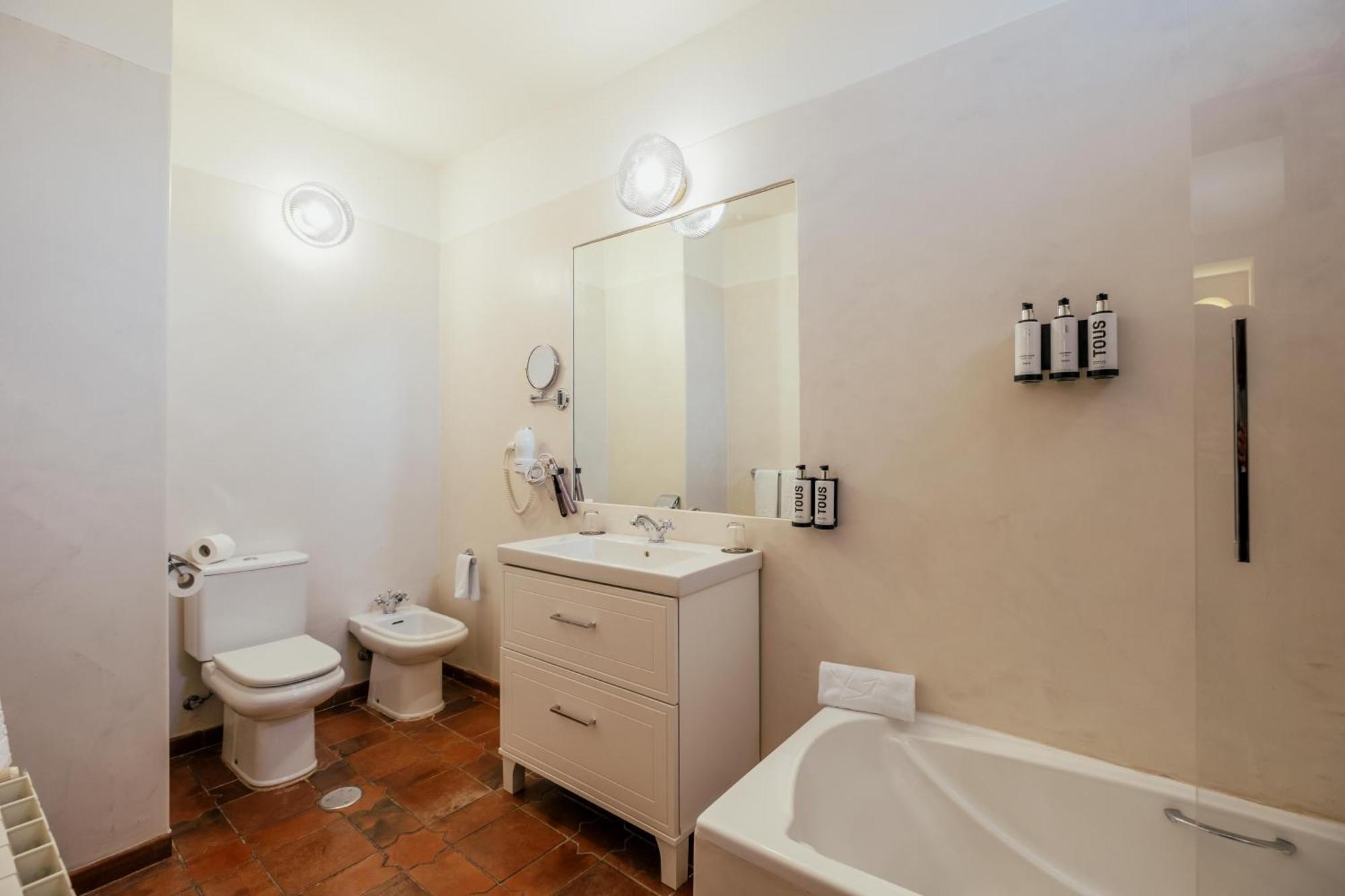 Double or Twin Room,1679562951:JPEG