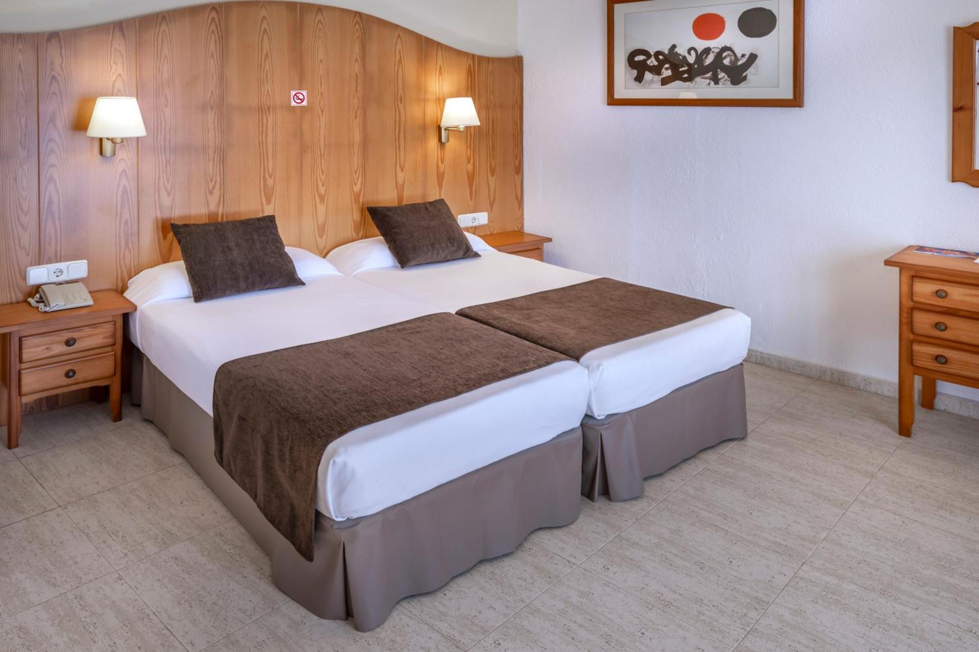 Quadruple Room Balcony