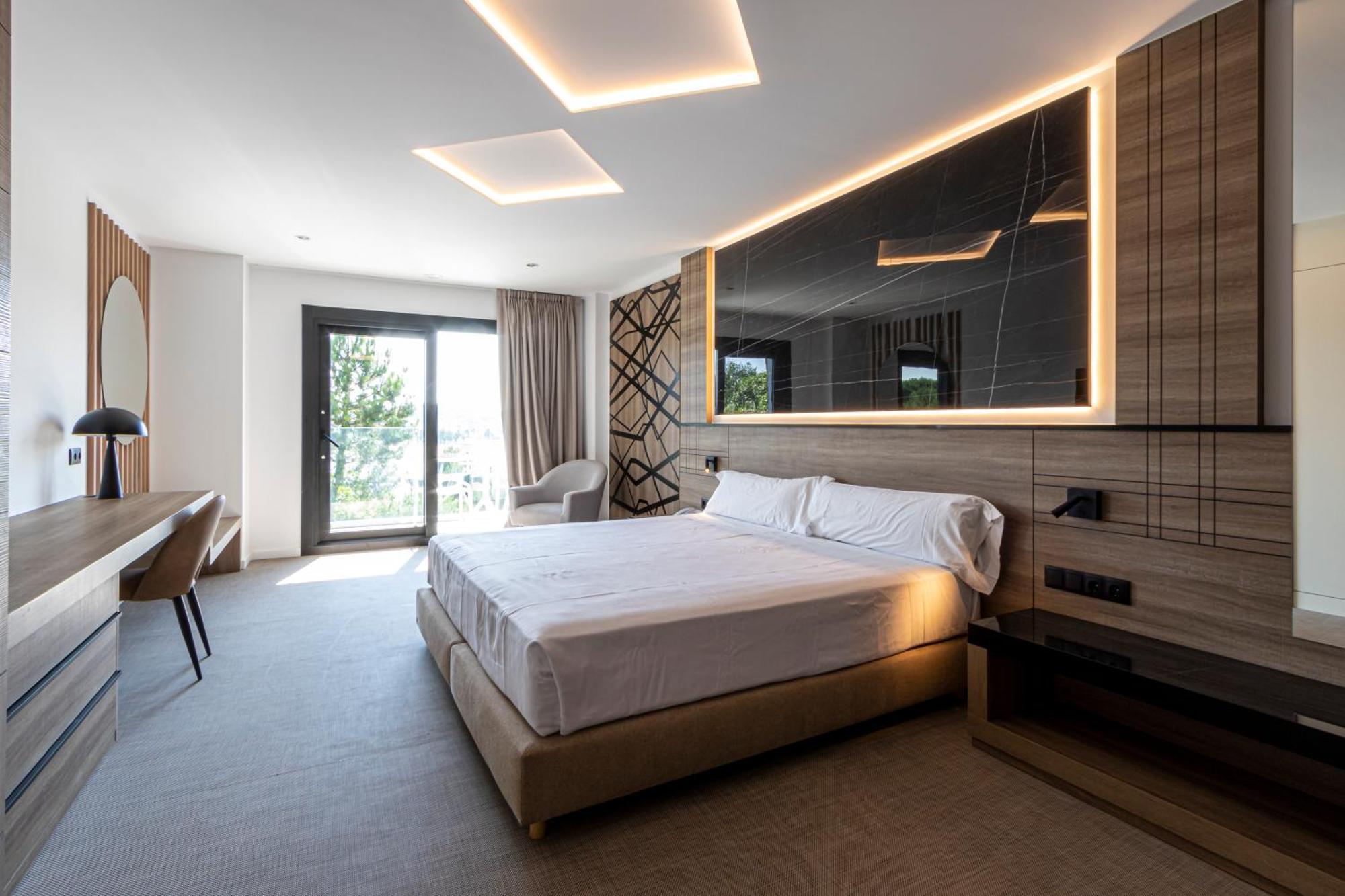 Junior Suite,1607219483:JPEG