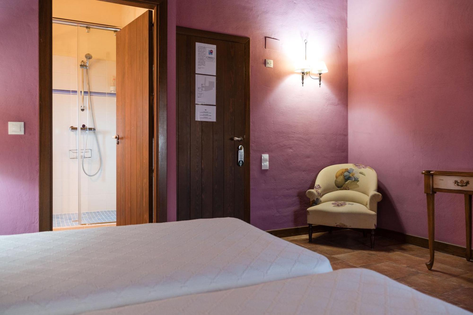 Double or Twin Room,1689839983:JPEG