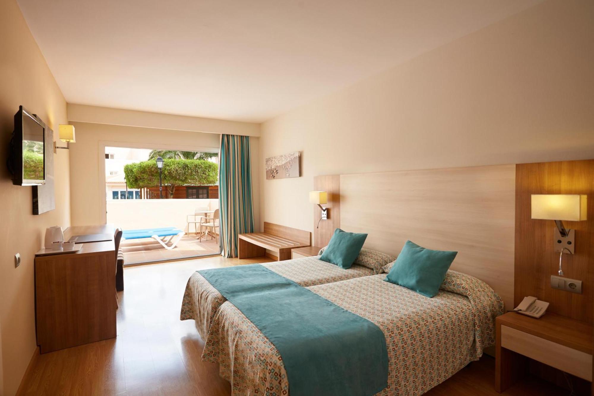 Junior Suite,1695318226:JPEG