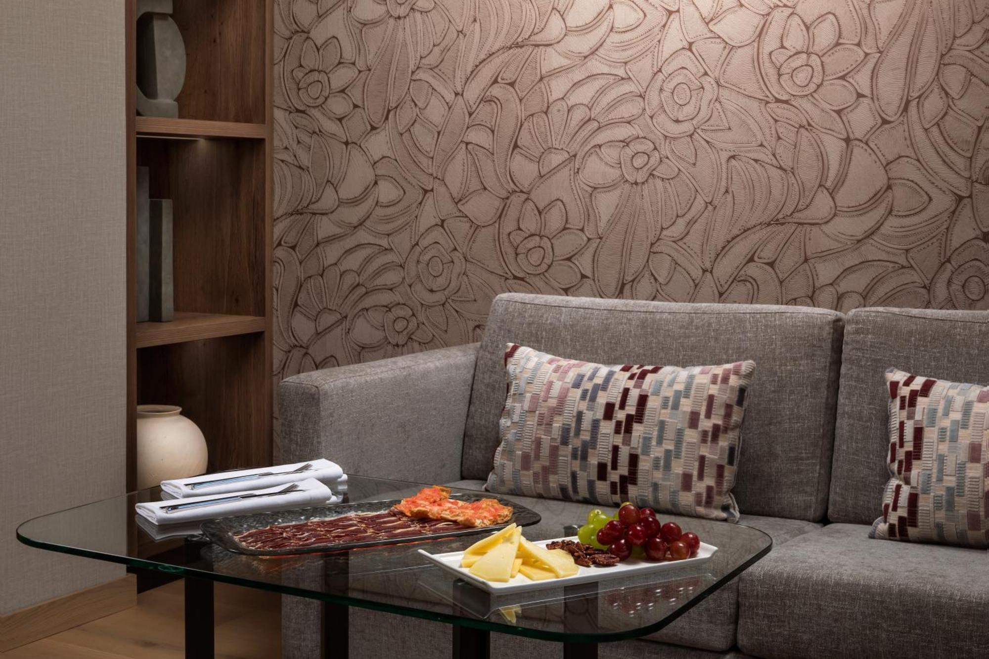 Triple Suite with Terrace