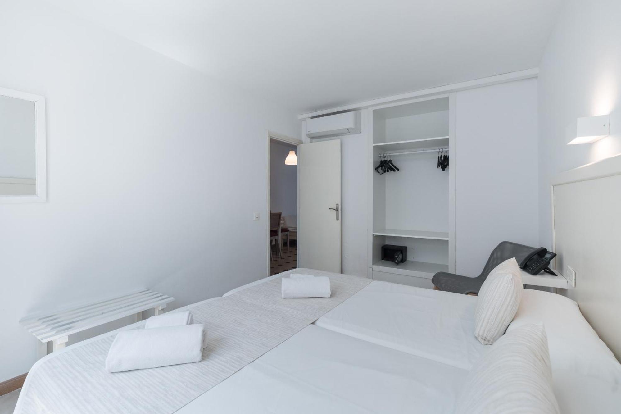 Apartment with Garden View,1704997589:JPEG