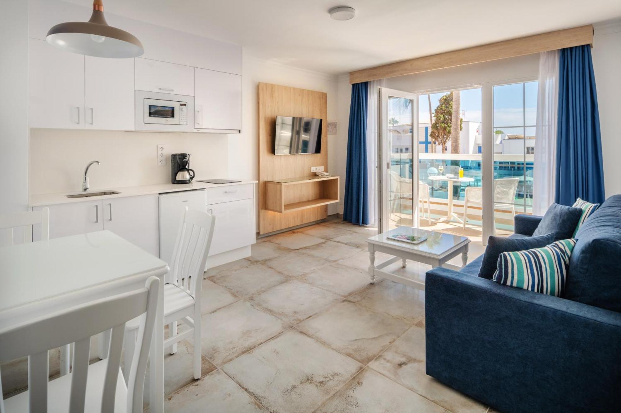 One-Bedroom Suite Premium