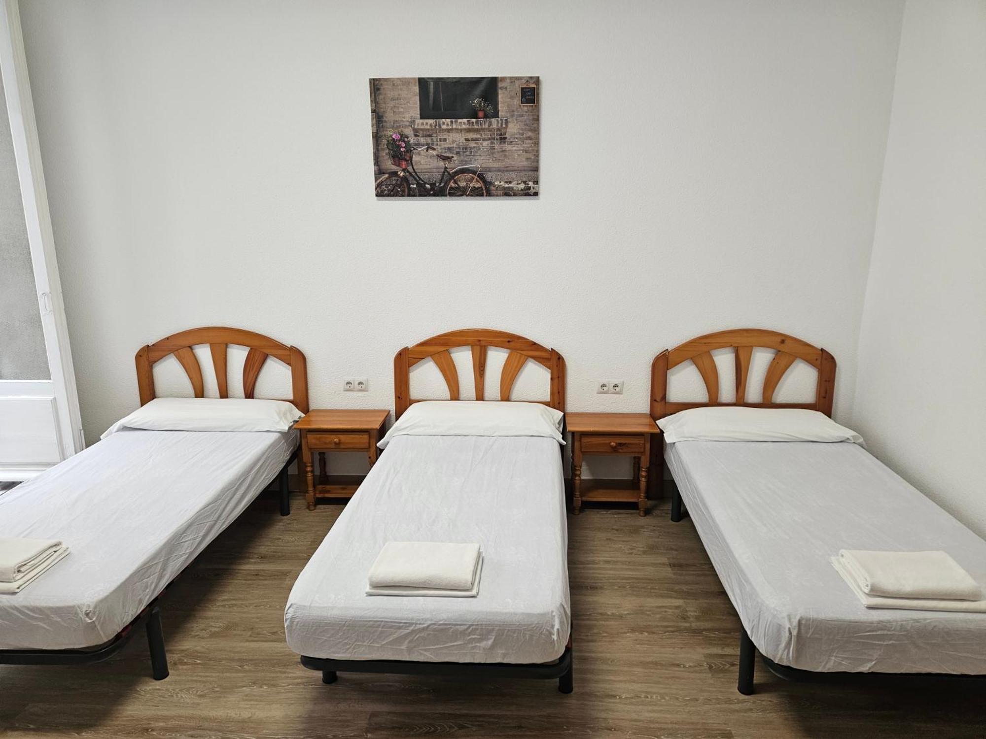 Basic Triple Room