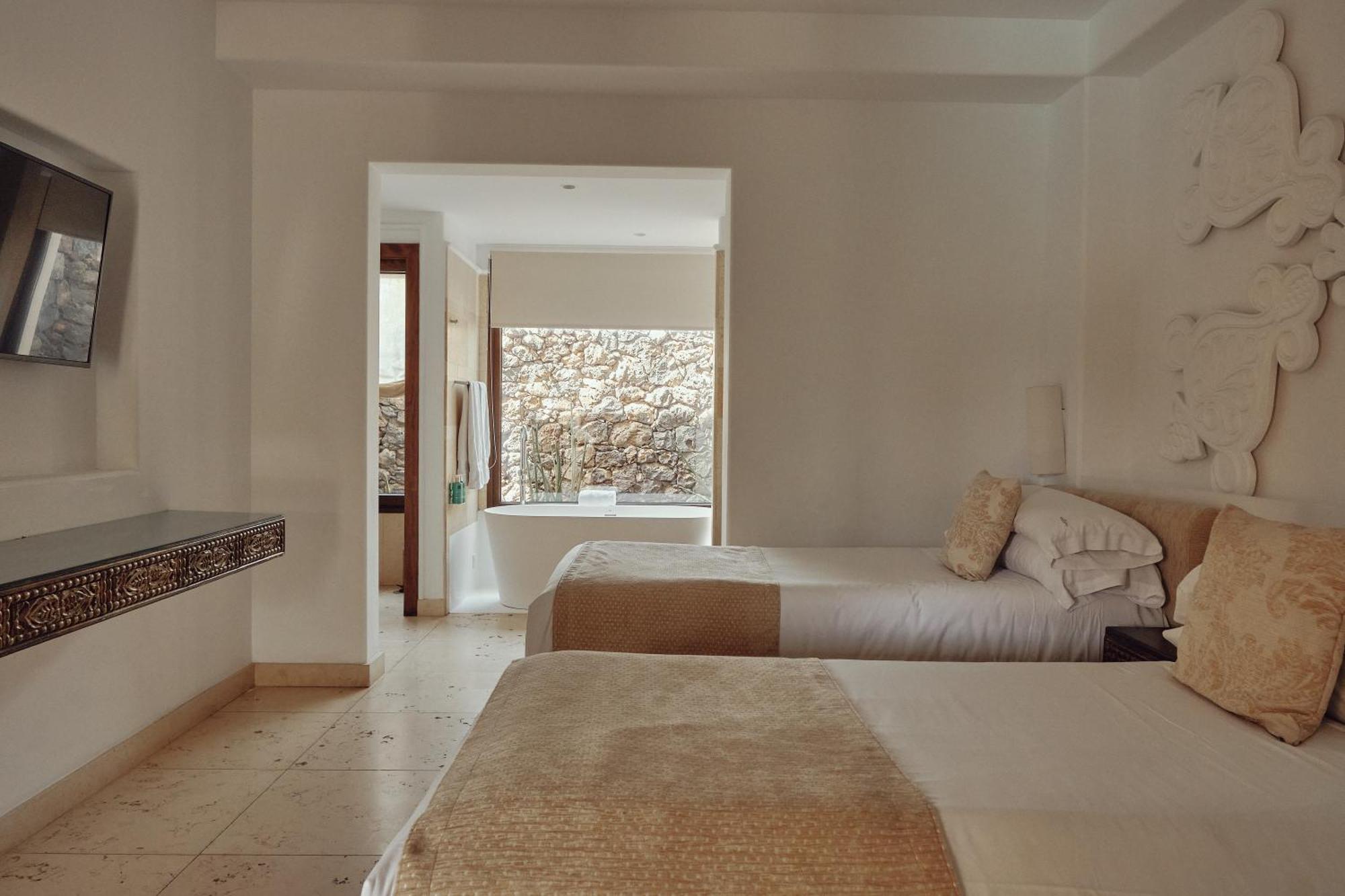 Grand Deluxe Three-Bedroom Villa with Private Pool,1722915917:JPEG