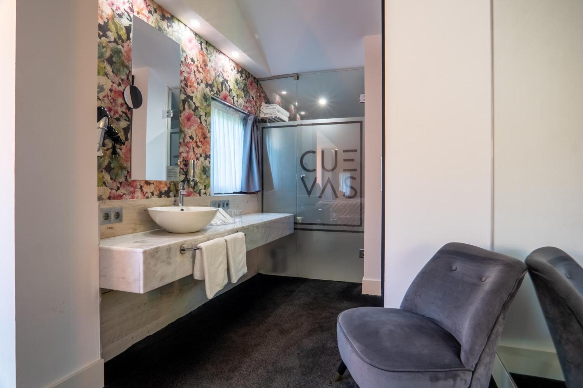 Romantic Double Spa Bath,1742596352:JPEG