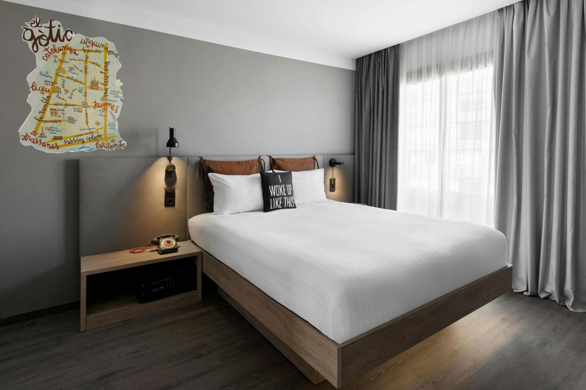 Moxy Mega Sleeper Executive Room Lounge Access