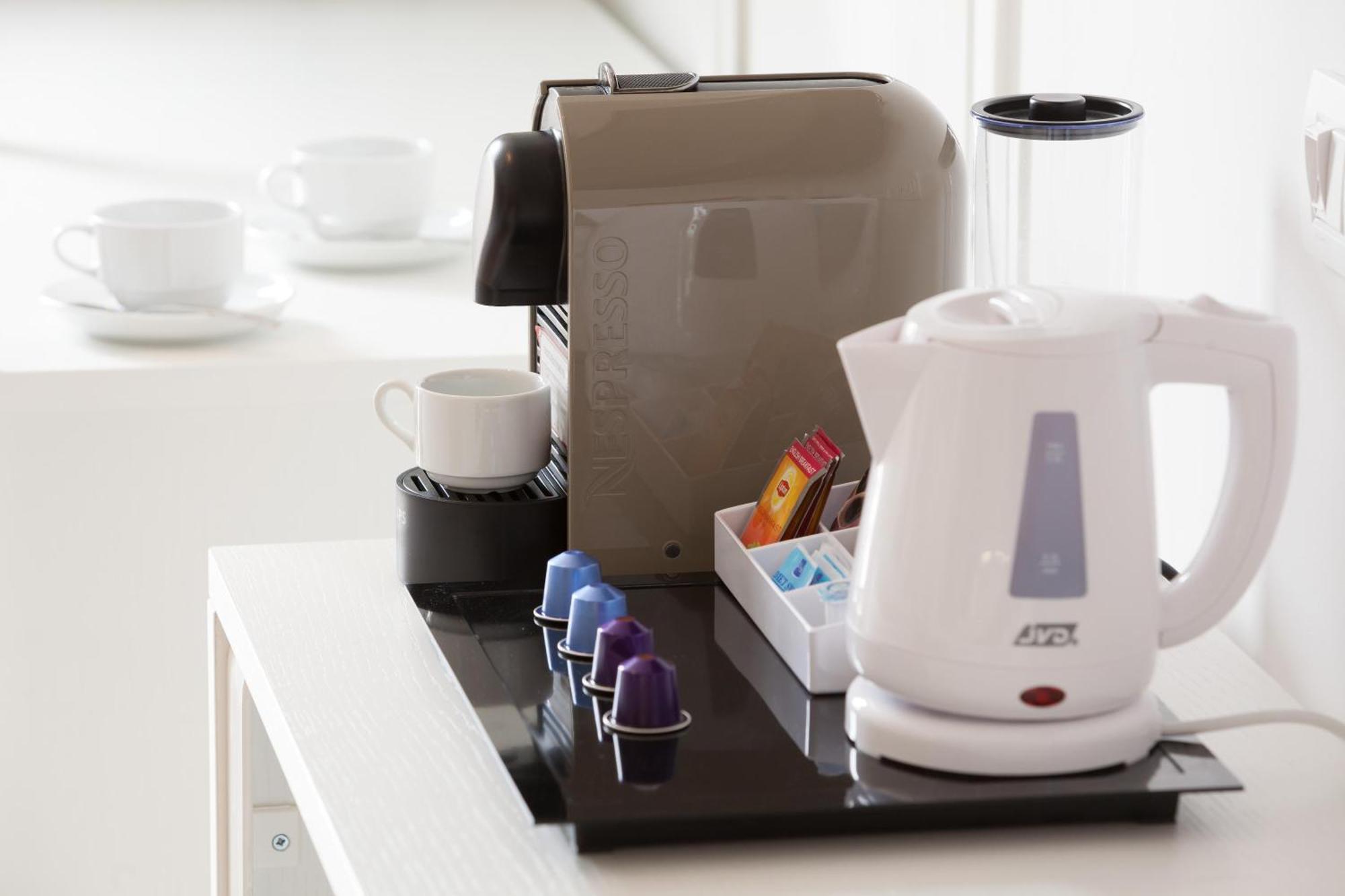 Romance Double Room,1742622837:JPEG