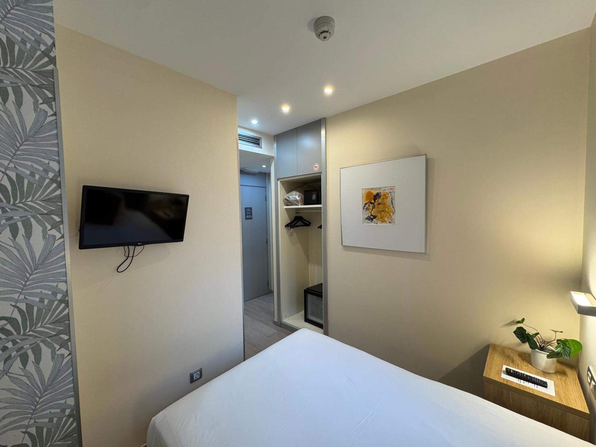 Single Room,1742656068:JPEG