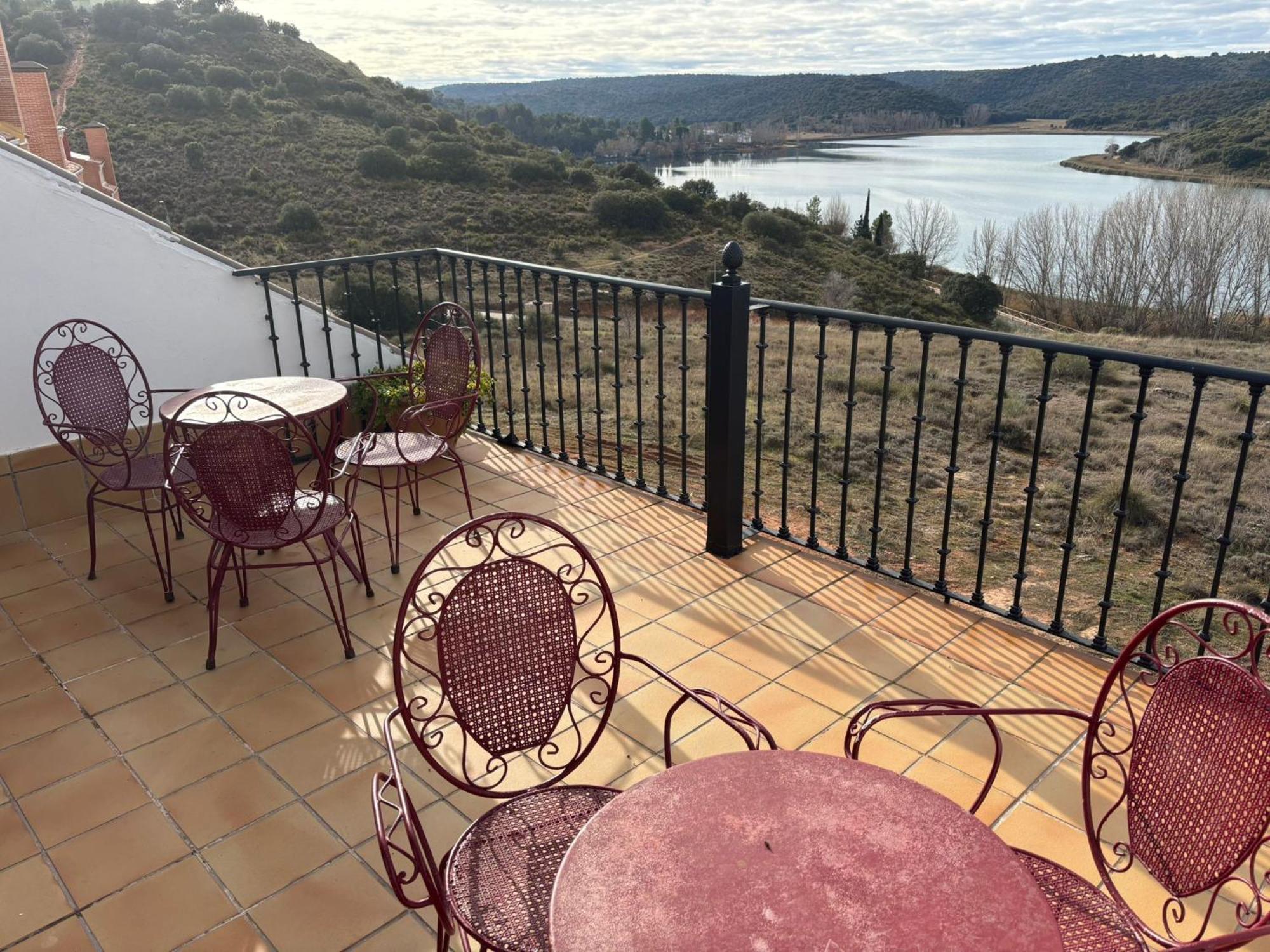 Two-Bedroom Apartment Lake View