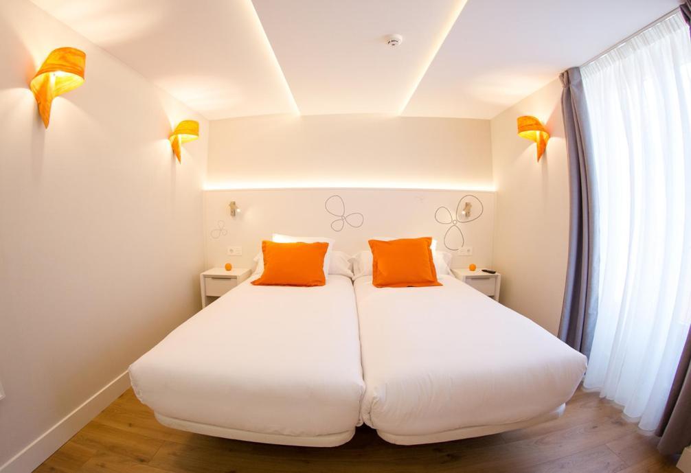 Deluxe Double or Twin Room,1742789860:JPEG