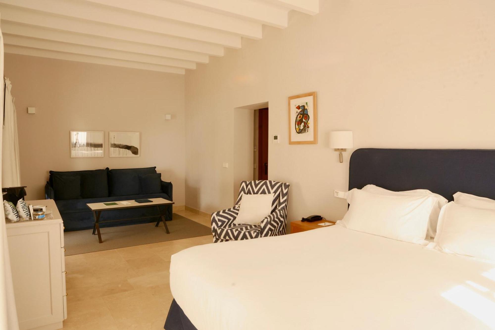 Superior Suite with Sea View,1746829808:JPEG