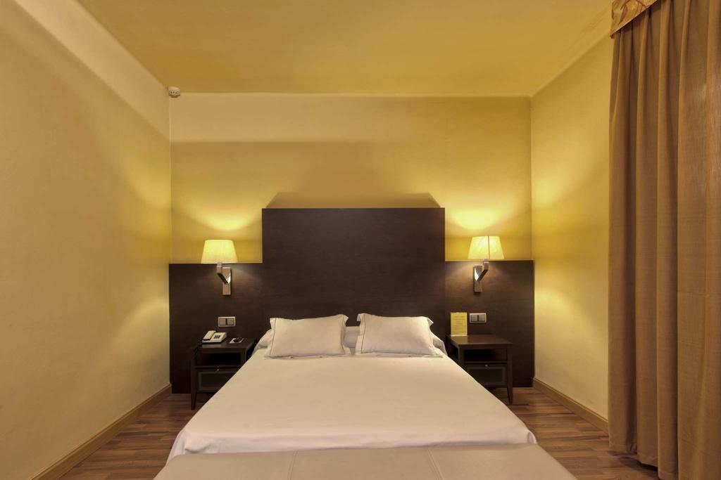 Double or Twin Room,847193546:JPEG