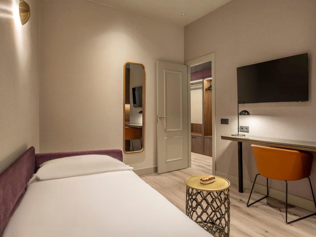 Deluxe Family Suite