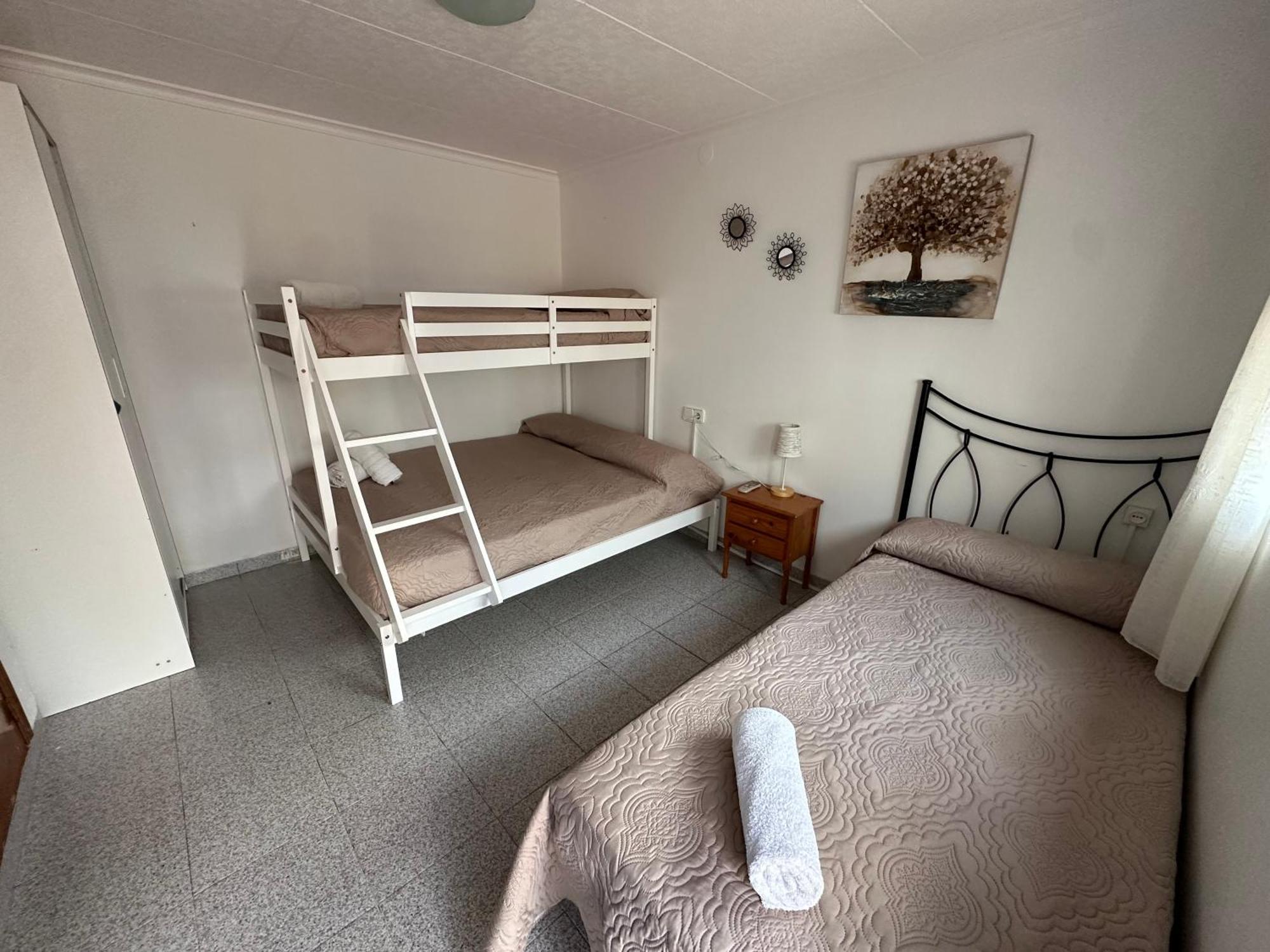 Standard Quadruple Room,1757573506:JPEG