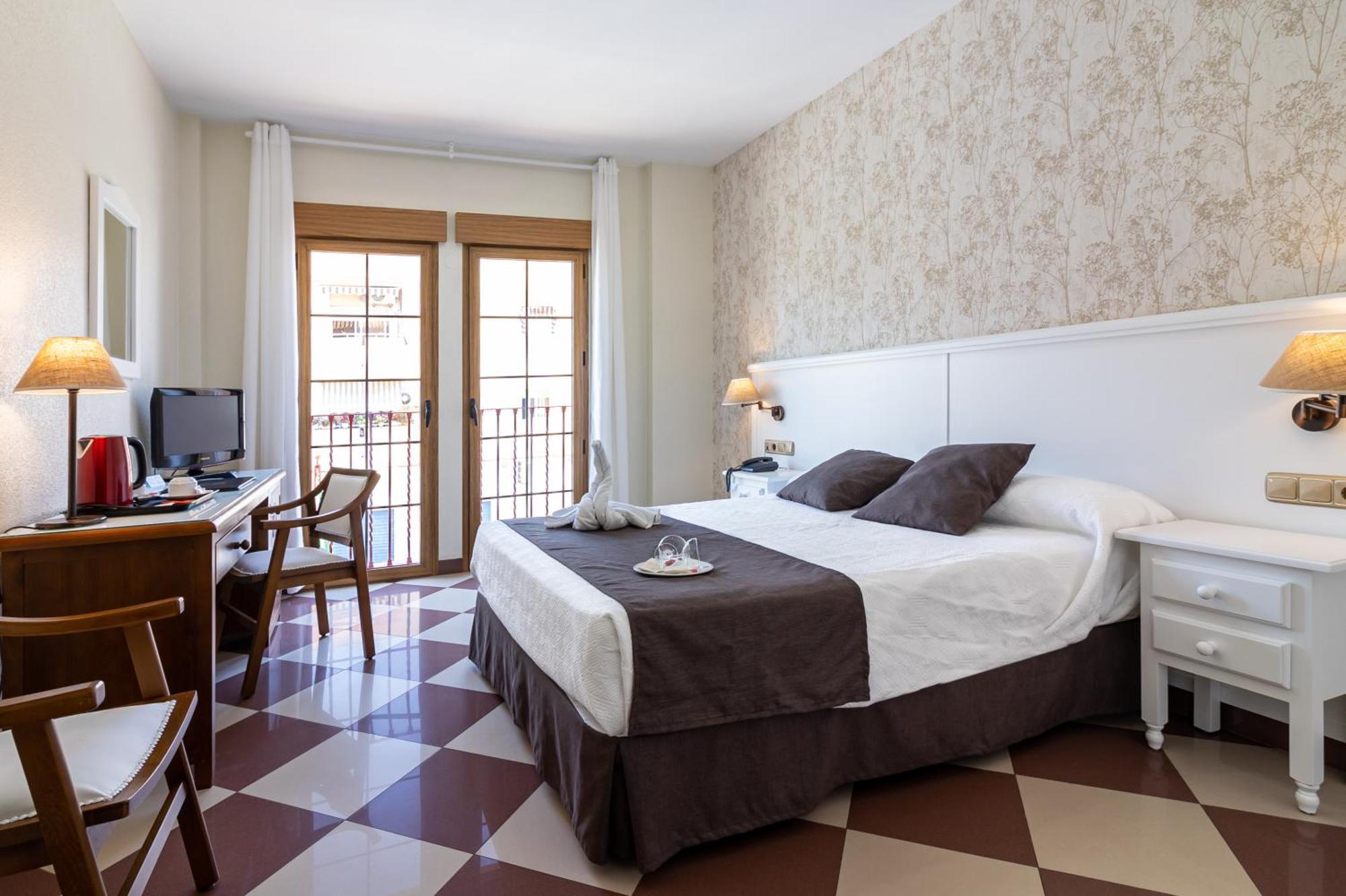 Double Room Romantic,1758273960:JPEG