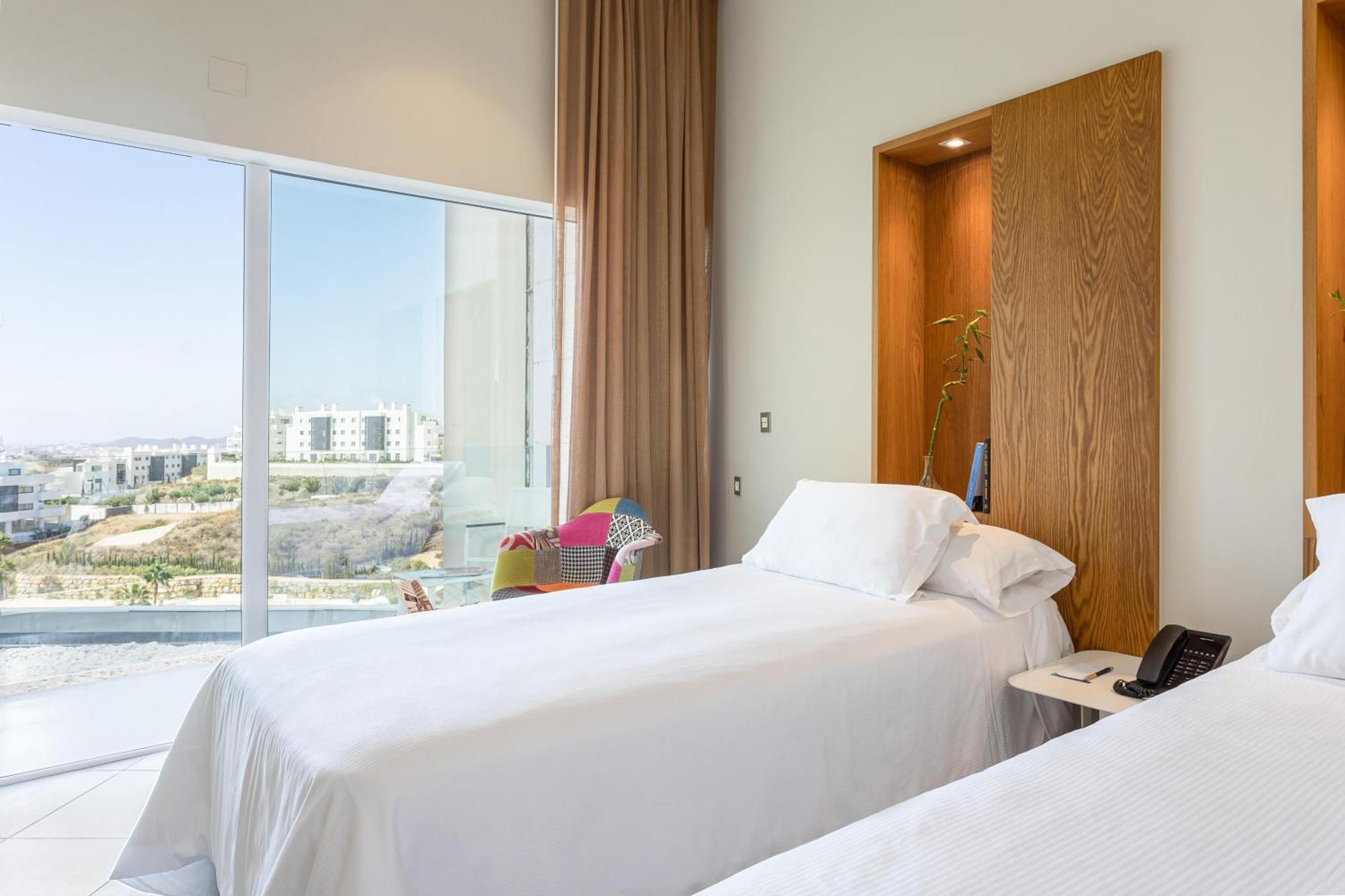 Twin Room Sea View,1758341707:JPEG