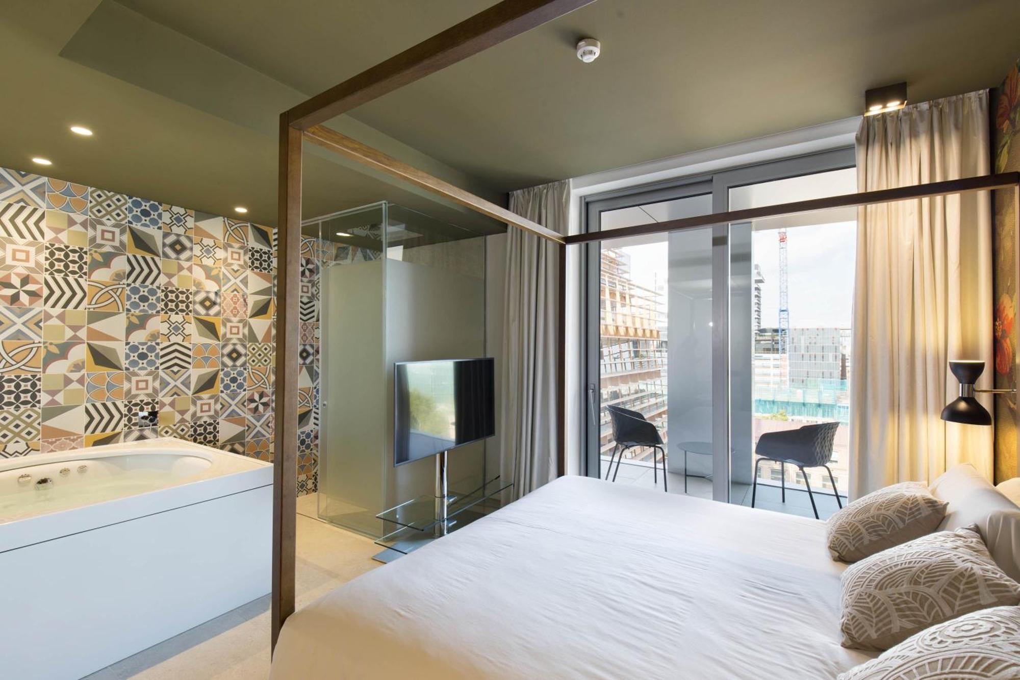 Suite Hot Tub