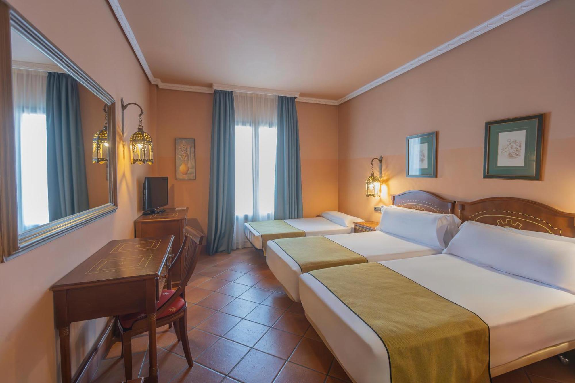 Quarto Triplo Standard
