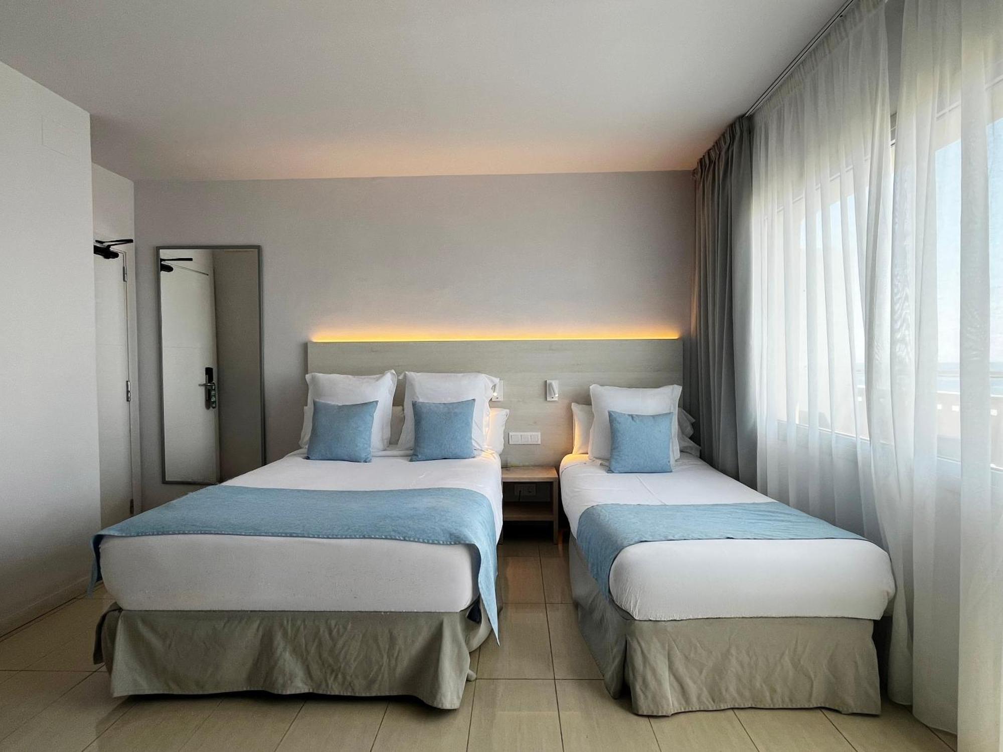 Double Room Balcony Extra Bed