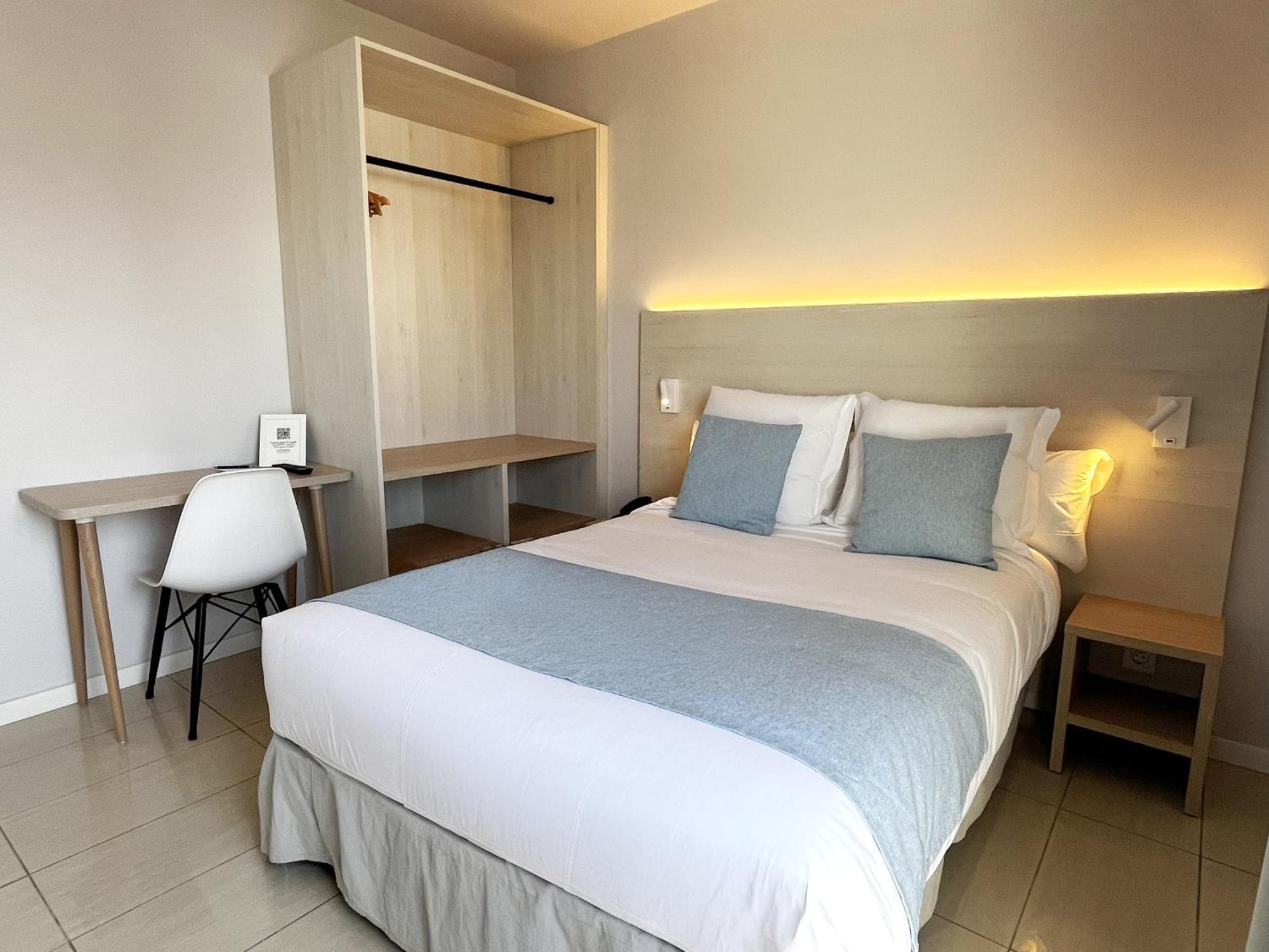 Double Room Balcony Extra Bed