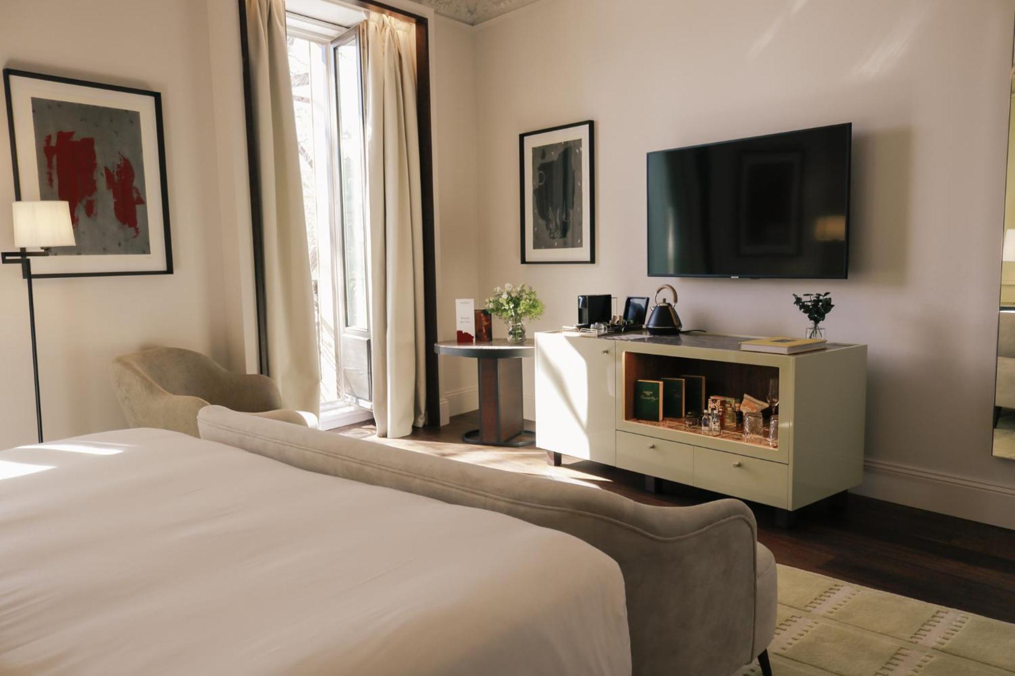 Deluxe Double or Twin Room View