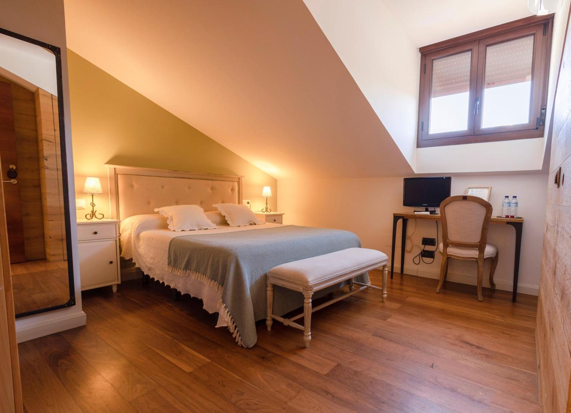 Superior Double Room,1768953497:JPEG