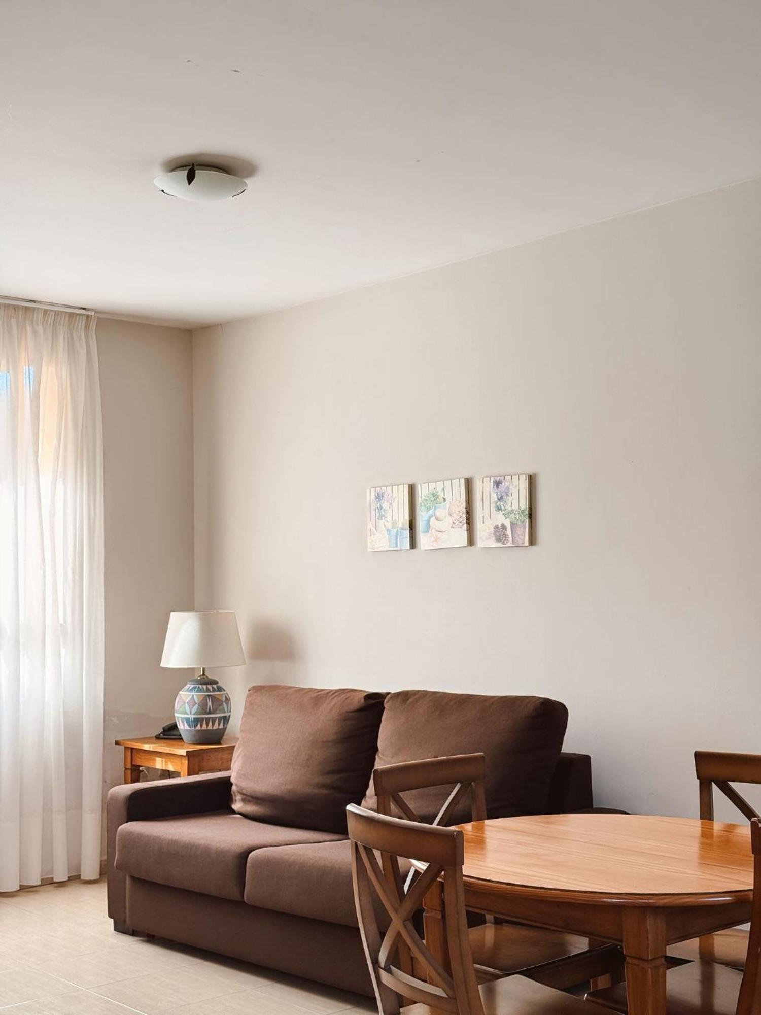 One-Bedroom Standard Apartment